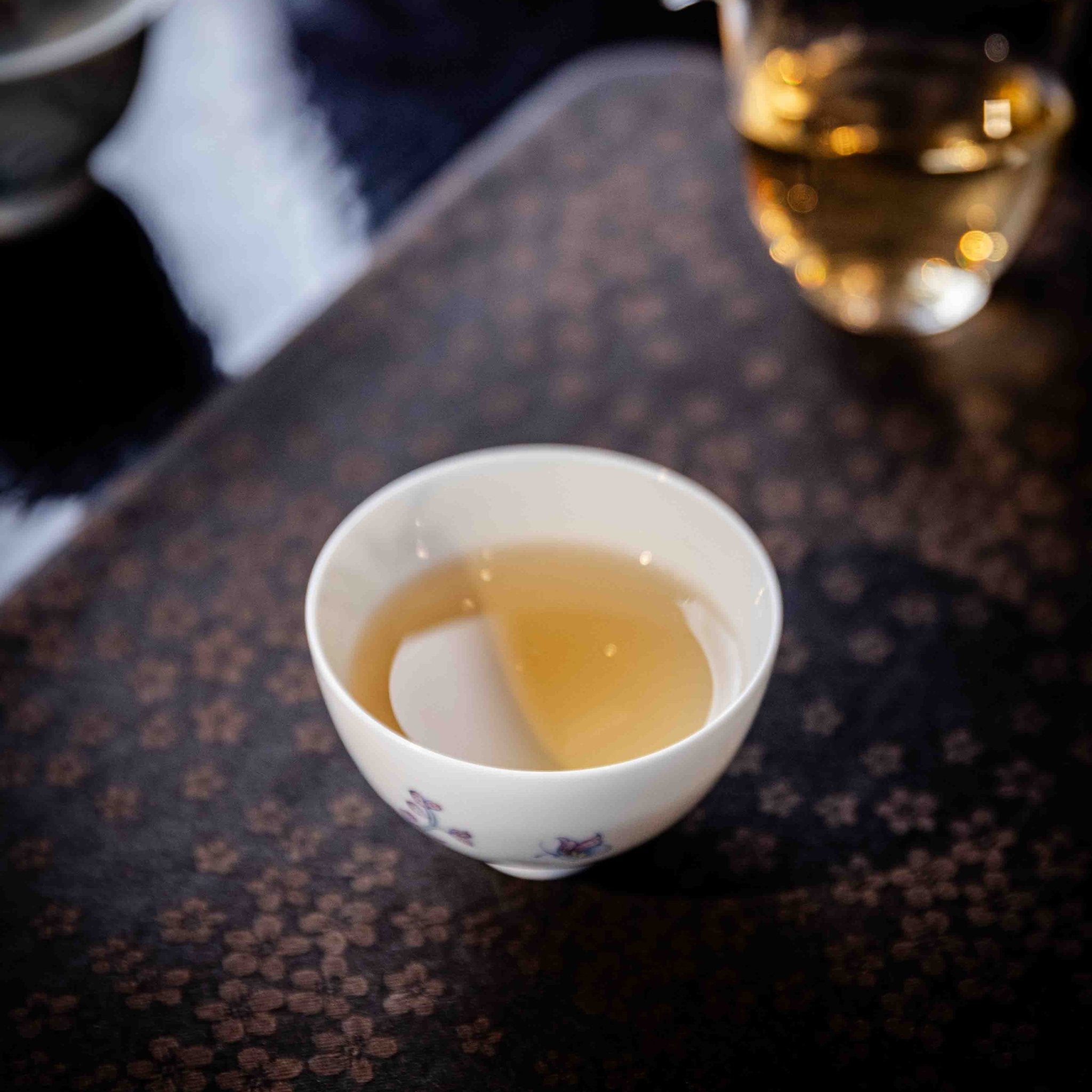 Lan Hua Hu Die 160cc - Jing De Zhen Porcelain Gaiwan - zycs_China