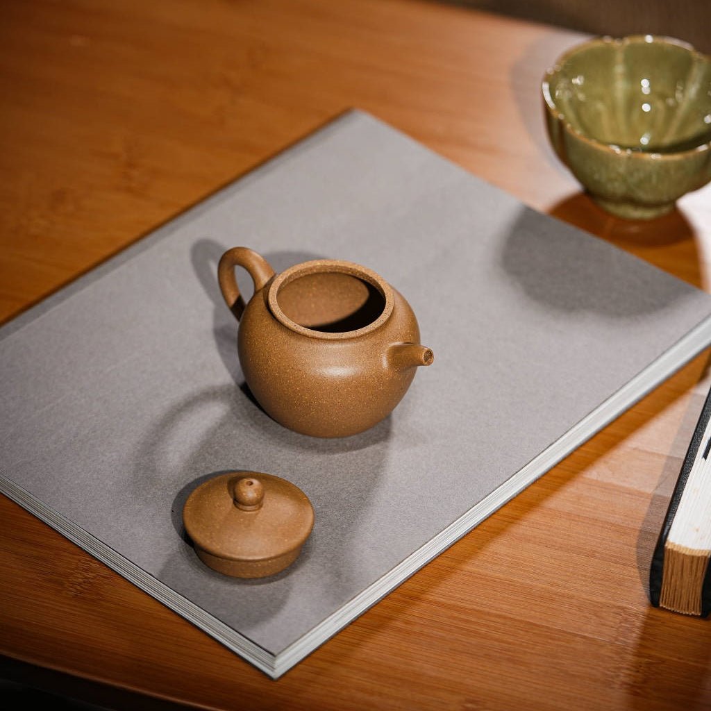 Li Mao 150cc - Yixing Handmade Teapot - zycs_China