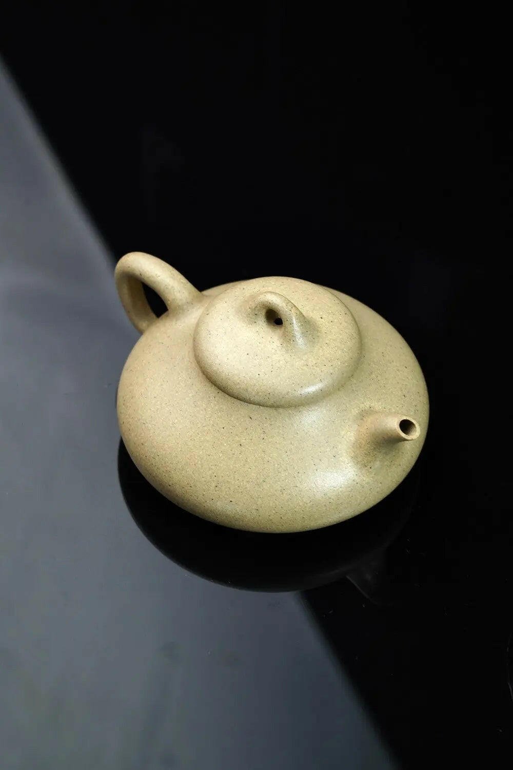 Li Zhu 200cc - Yixing Handmade Teapot - zycs_China