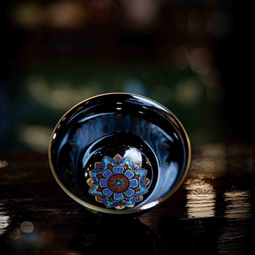 Lian Tuo Ba Bao 100cc - Jing De Zhen Porcelain Gaiwan - zycs_China