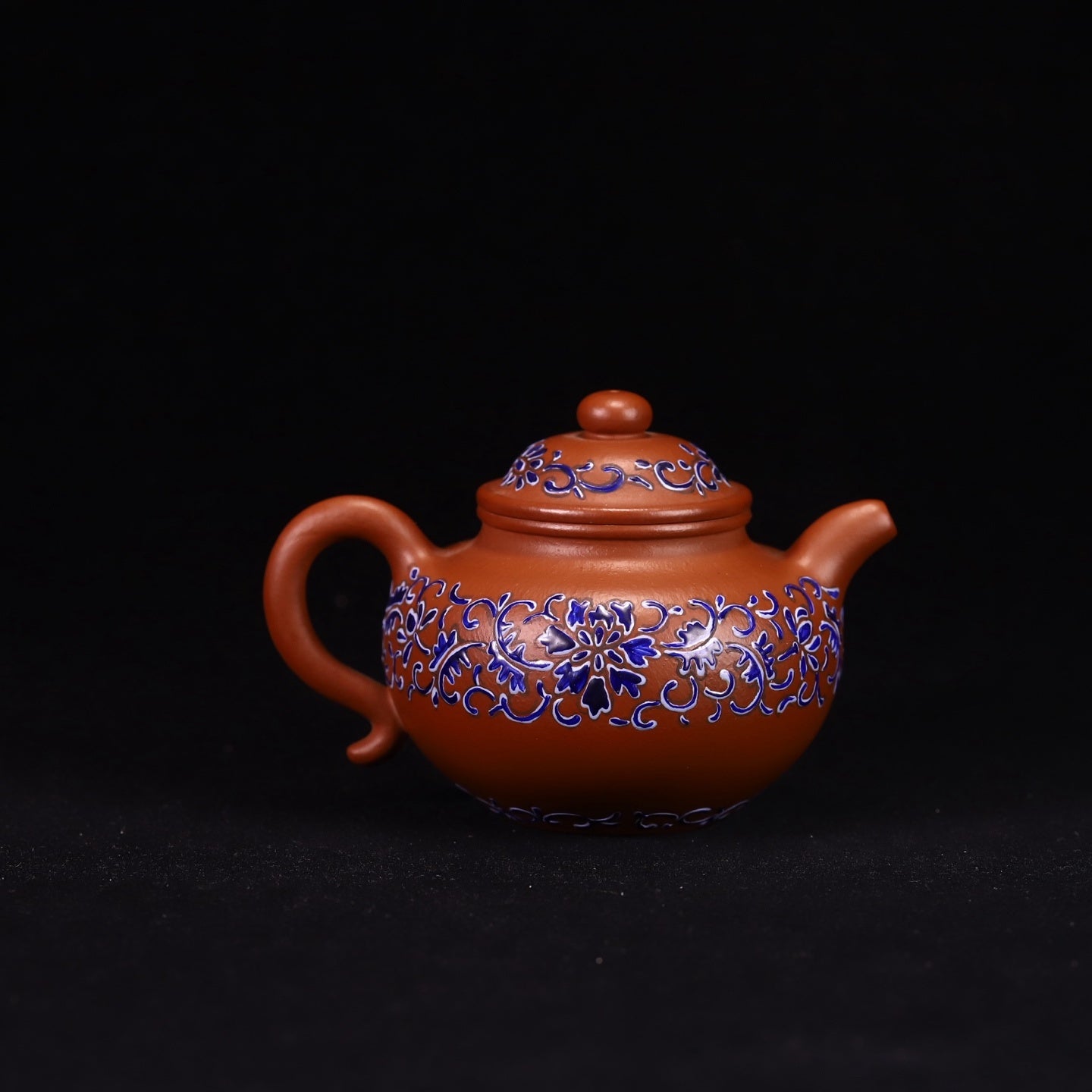 Lian Zi 150cc - Yixing Handmade Teapot 江苏宜兴