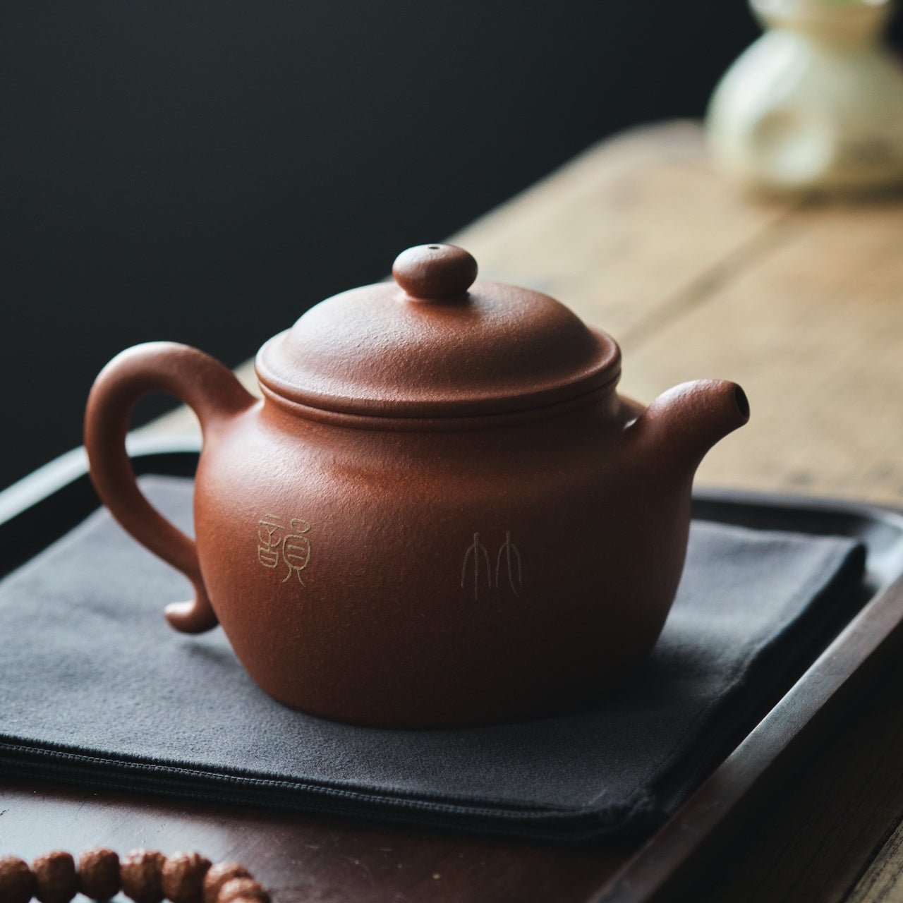 Lian Zi Hu 240cc - Yixing Handmade Teapot - zycs_China