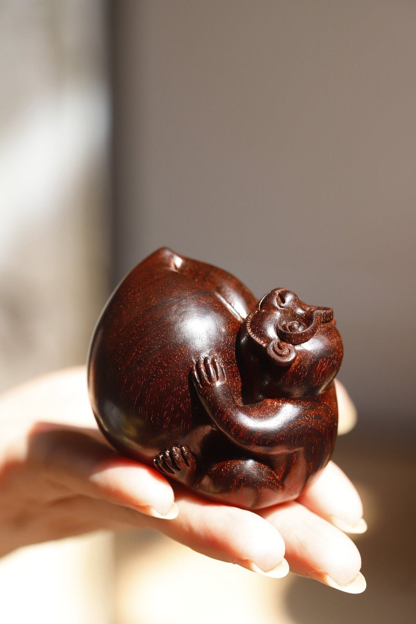 Ling Hou Xian Shou - Wood Sculpture - zycs_China