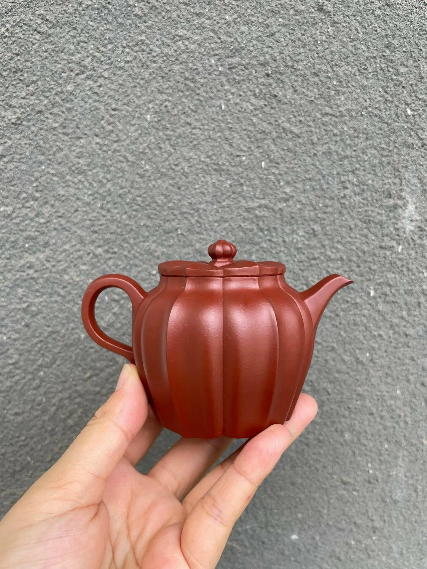Ling Hua 170cc - Yixing Handmade Teapot - zycs_China