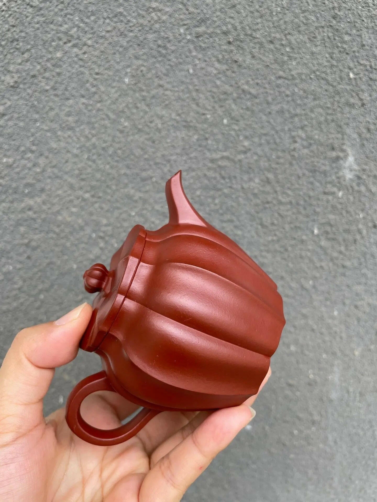 Ling Hua 170cc - Yixing Handmade Teapot - zycs_China