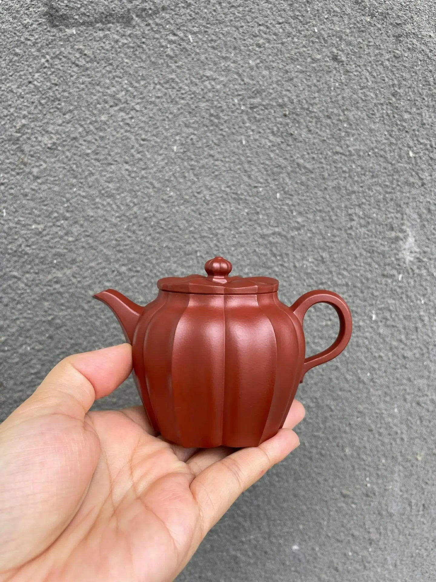 Ling Hua 170cc - Yixing Handmade Teapot - zycs_China
