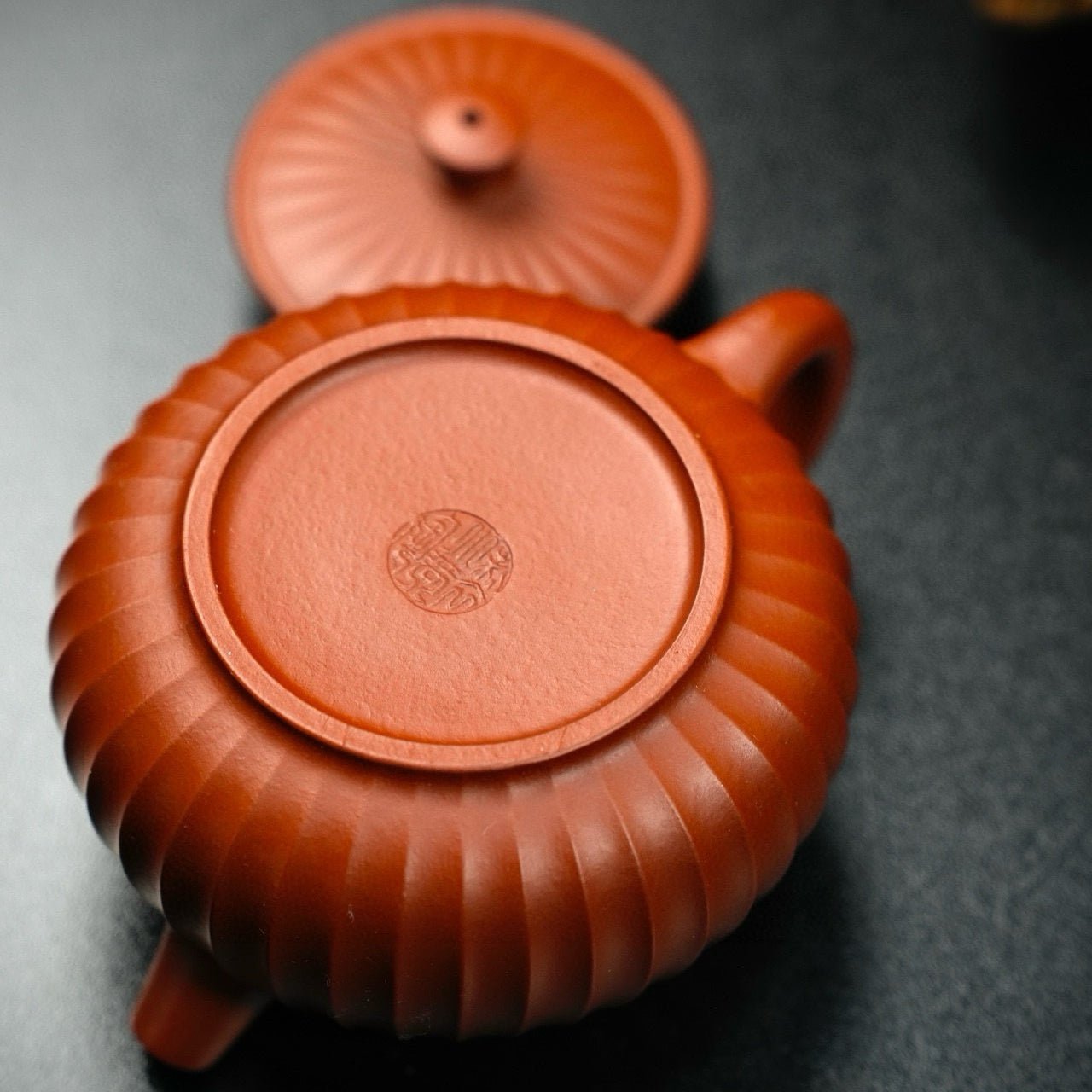 Ling Hua 200cc - Yixing Handmade Teapot - zycs_China