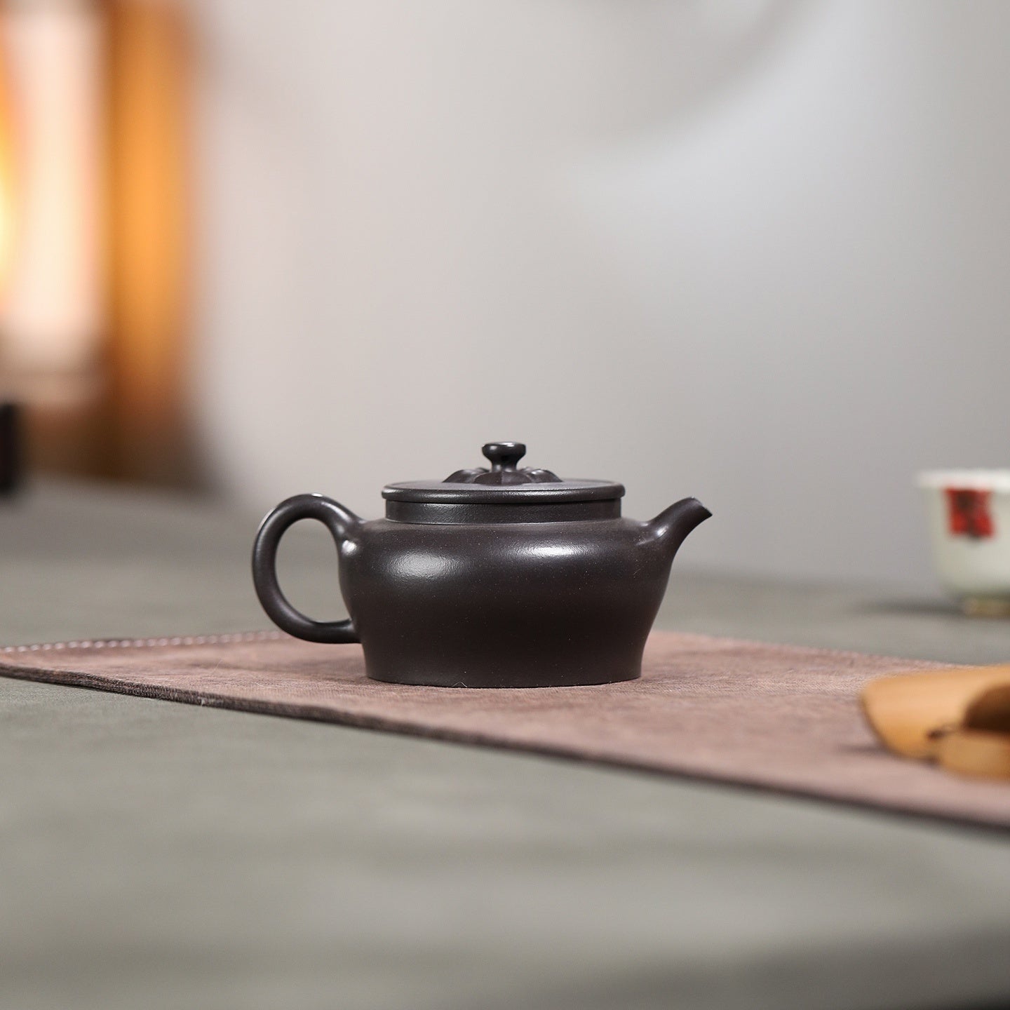 Ling Hua Bian Gu 190cc - Yixing Handmade Teapot - zycs_China