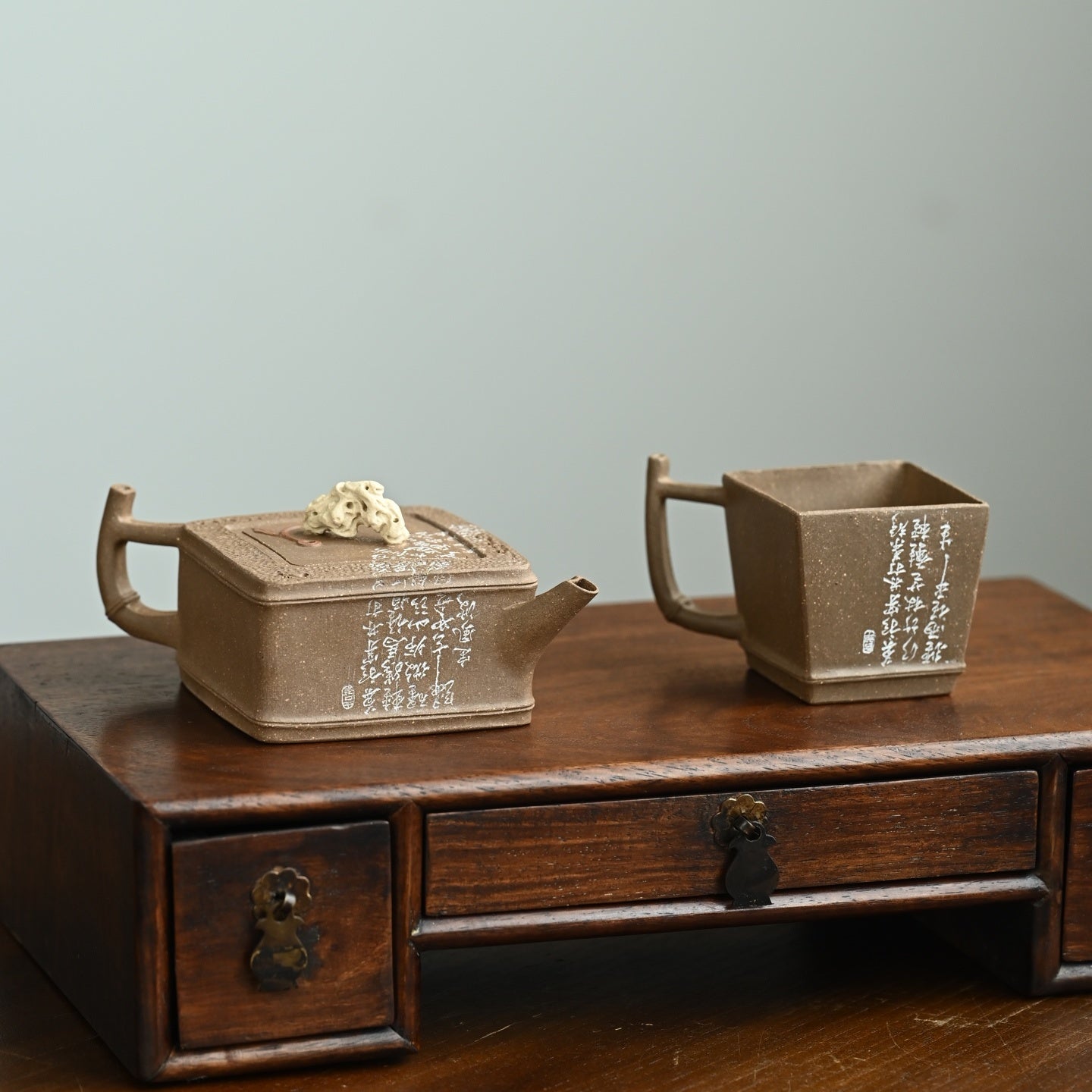 Ling Zhu 190cc - Yixing Handmade Teapot - zycs_China