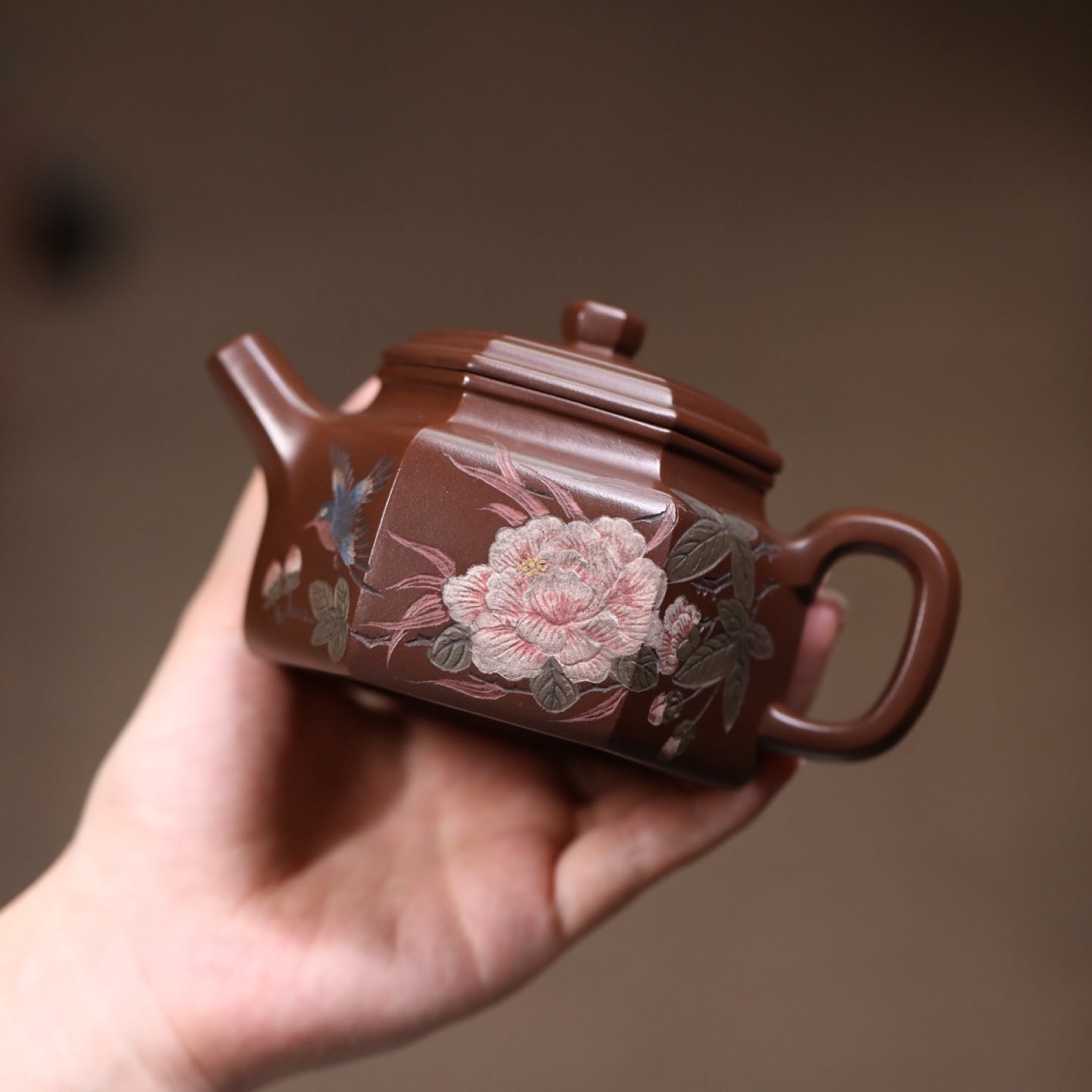 Liu Fang De Zhong 250cc - Yixing Handmade Teapot - zycs_China