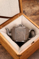 Liu Fang Gong Deng 290cc - Yixing Handmade Teapot - zycs_China