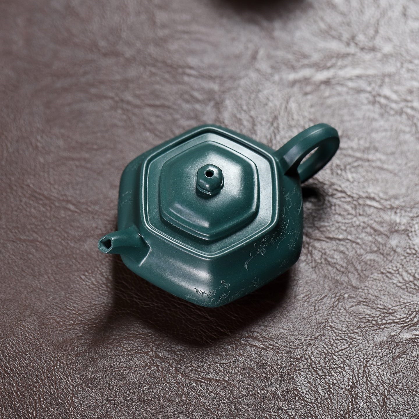 Liu Fang Gu Yun 160cc - Yixing Handmade Teapot 江苏宜兴