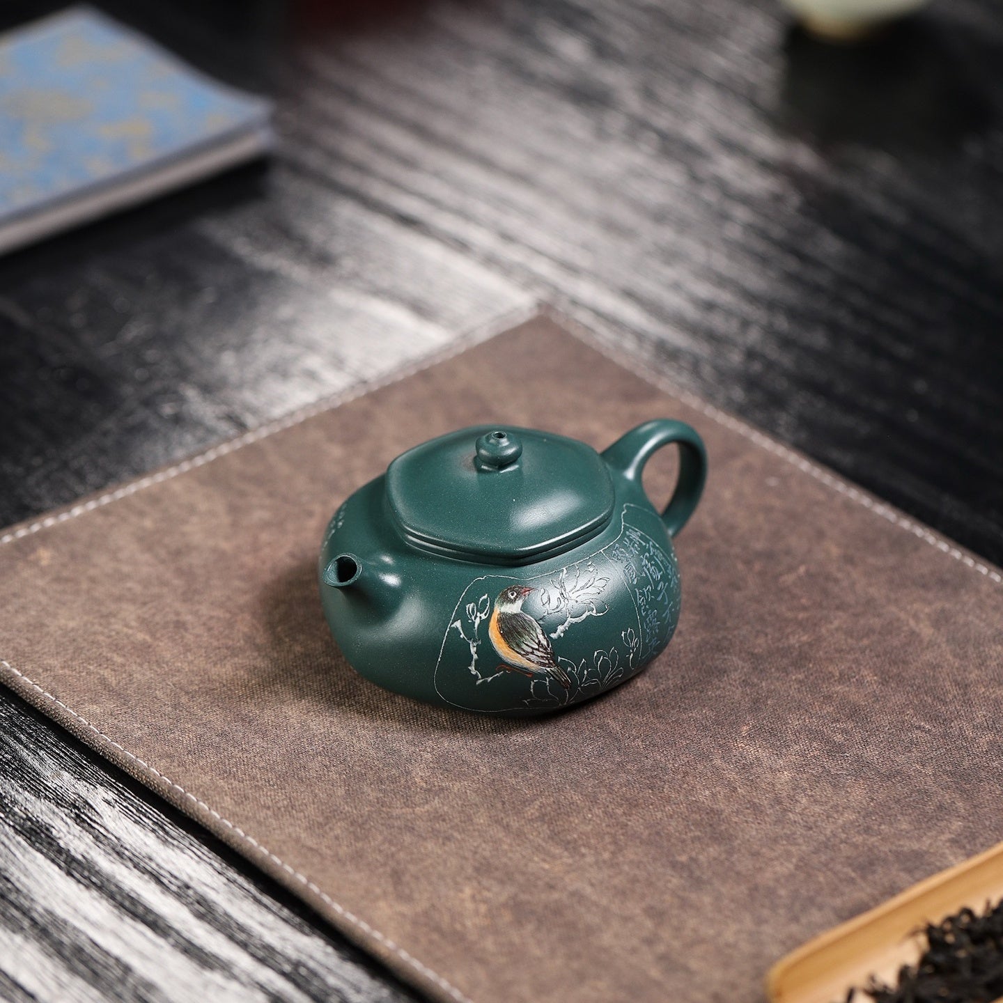 Liu Fang Han Jiang 140cc - Yixing Handmade Teapot 江苏宜兴