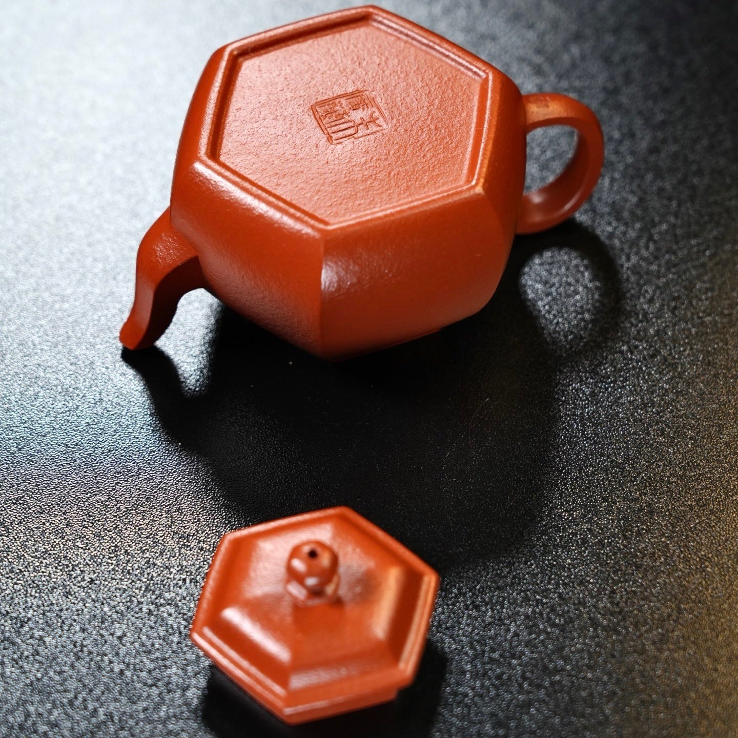 Liu Fang Ju Shi 130cc - Yixing Handmade Teapot 江苏宜兴