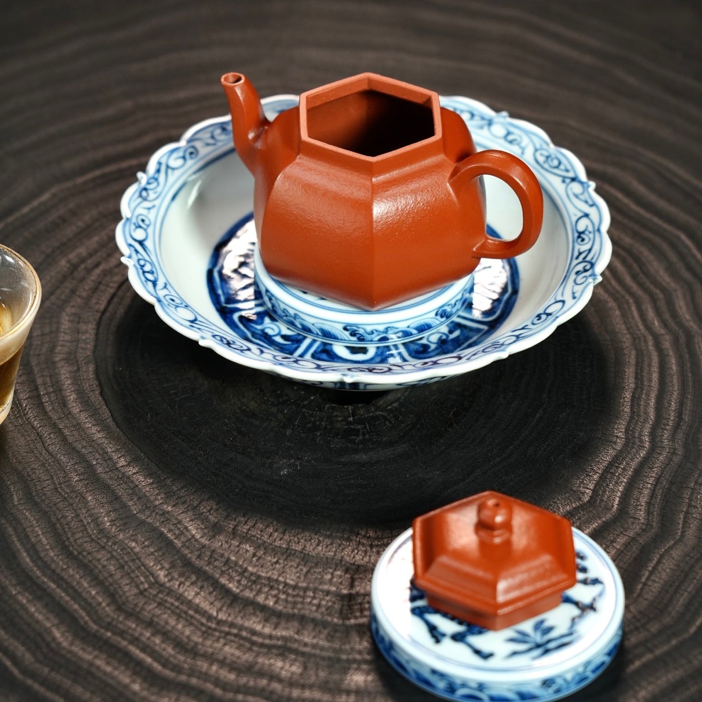 Liu Fang Ju Shi 130cc - Yixing Handmade Teapot 江苏宜兴