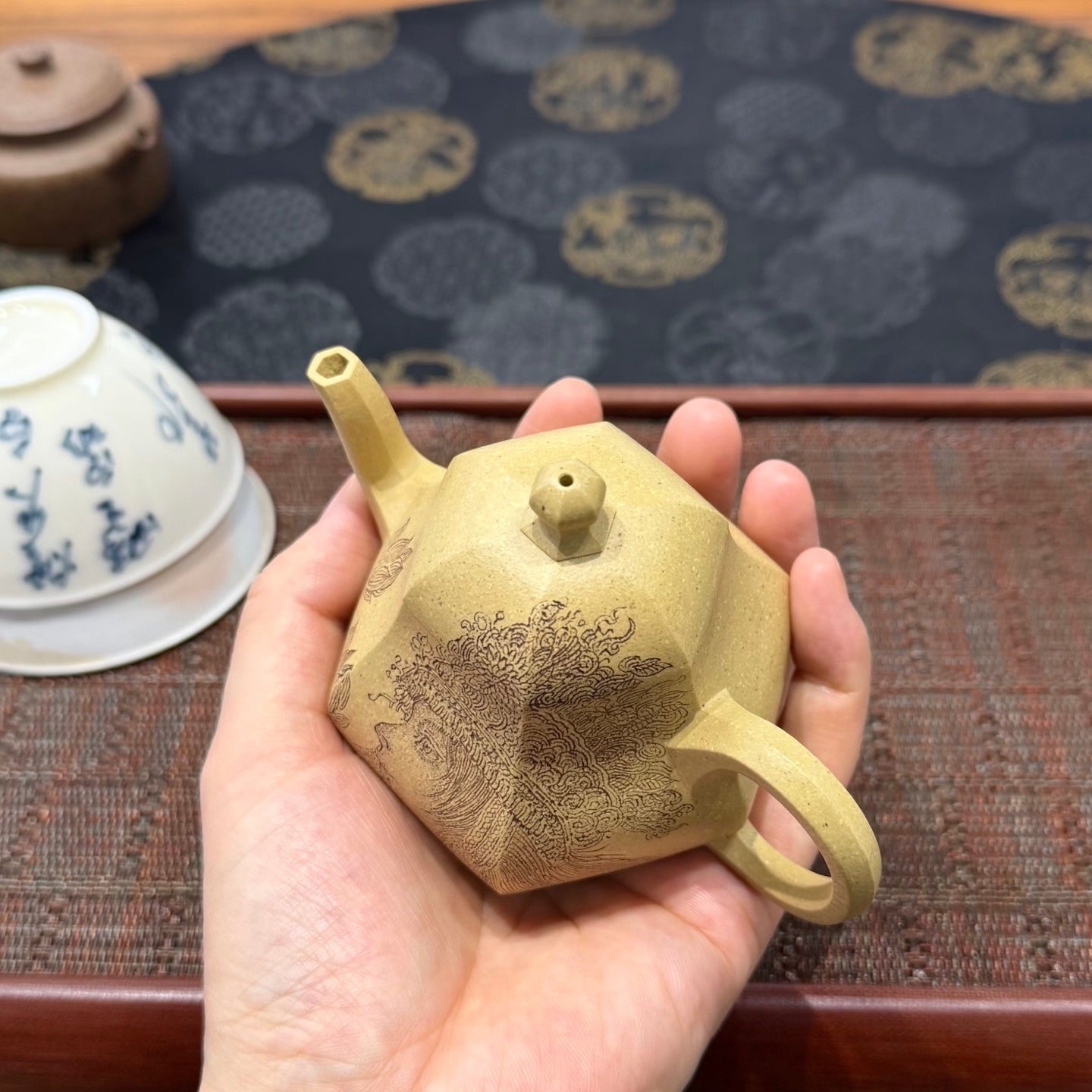 Liu Fang Li Xing 160cc - Yixing Handmade Teapot - zycs_China
