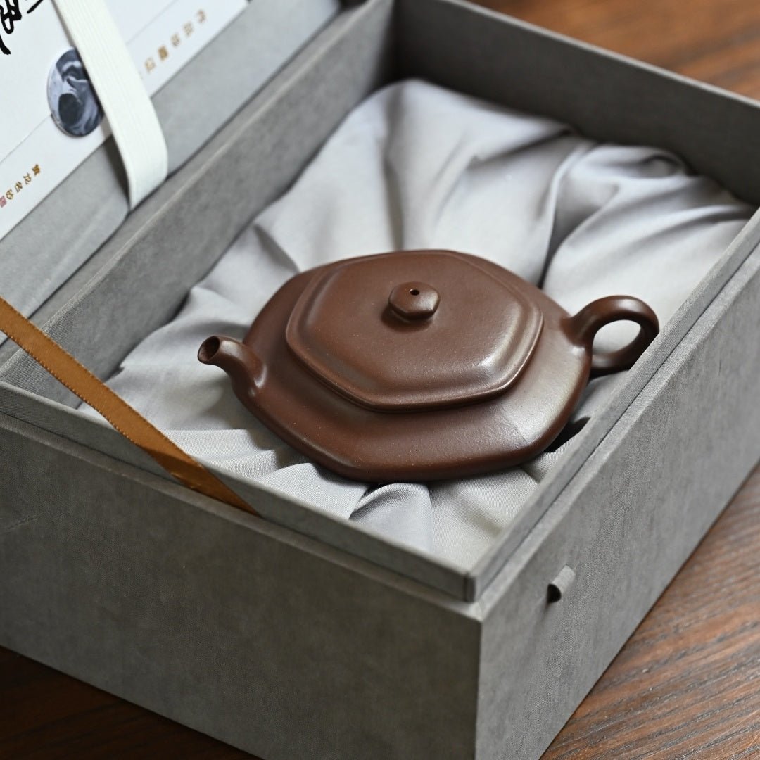 Liu Fang Xu Bian 130cc - Yixing Handmade Teapot - zycs_China
