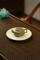 Liu Fang Xue Hua 150cc - Yixing Handmade Teapot - zycs_China