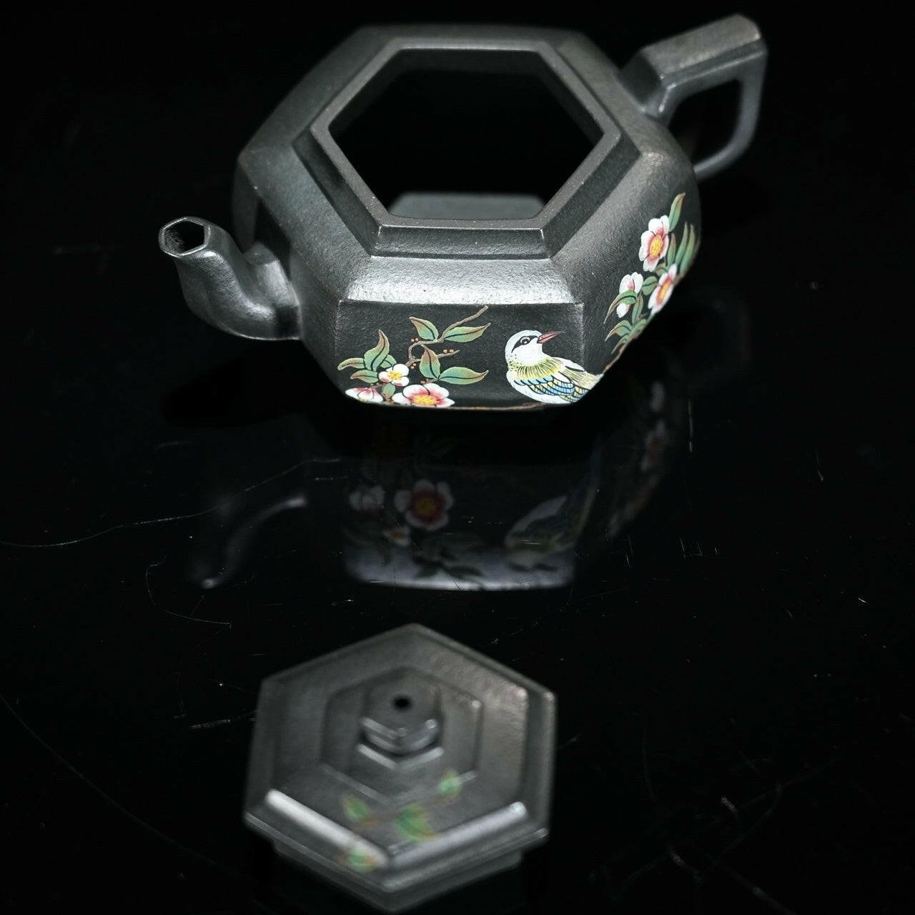 Liu Fang Xue Hua 160cc - Yixing Handmade Teapot - zycs_China