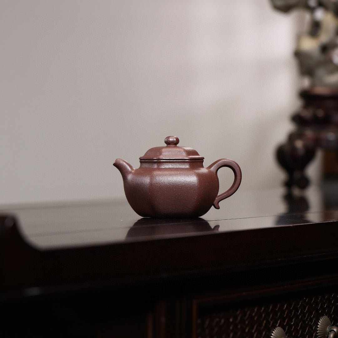 Liu Jiao Lian Zi 120cc - Yixing Handmade Teapot - zycs_China