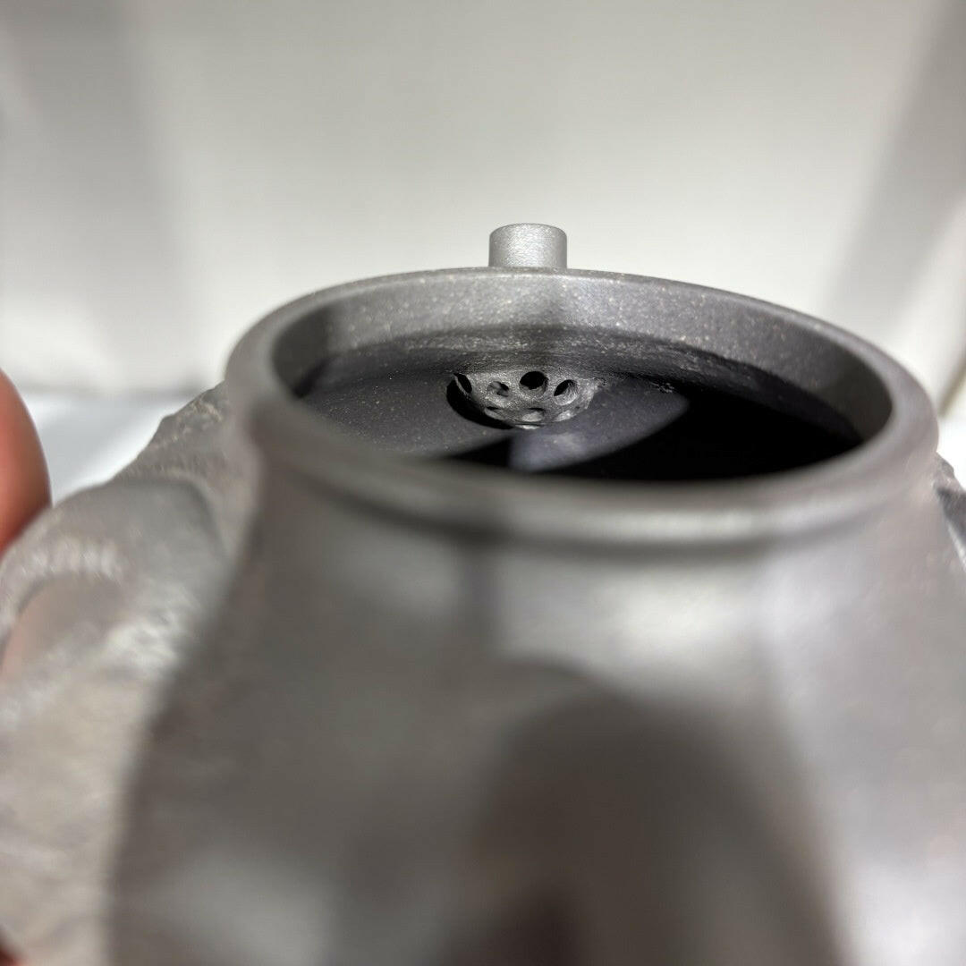 Long De Chuan Ren 230cc - Yixing Handmade Teapot - zycs_China