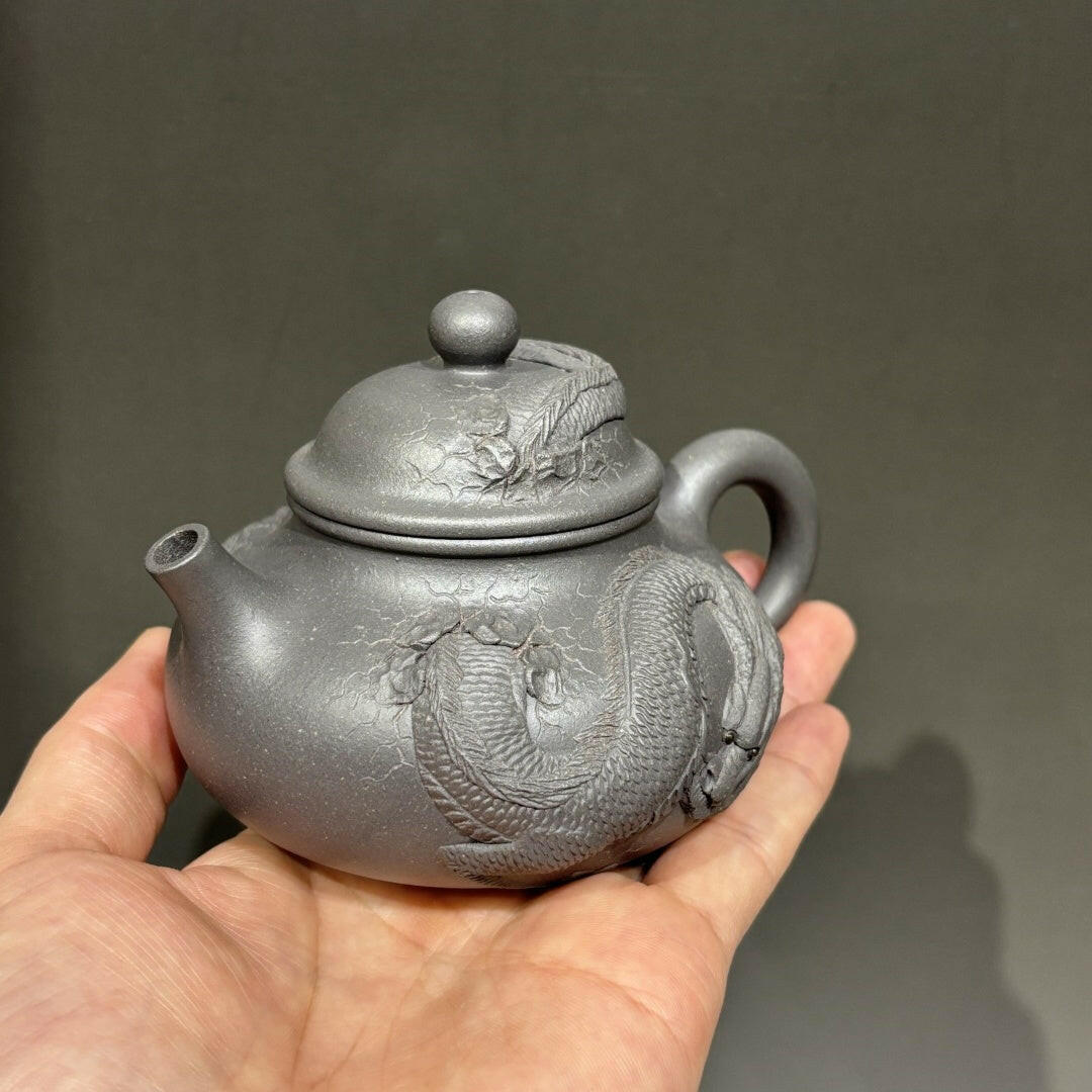 Long De Chuan Ren 230cc - Yixing Handmade Teapot - zycs_China