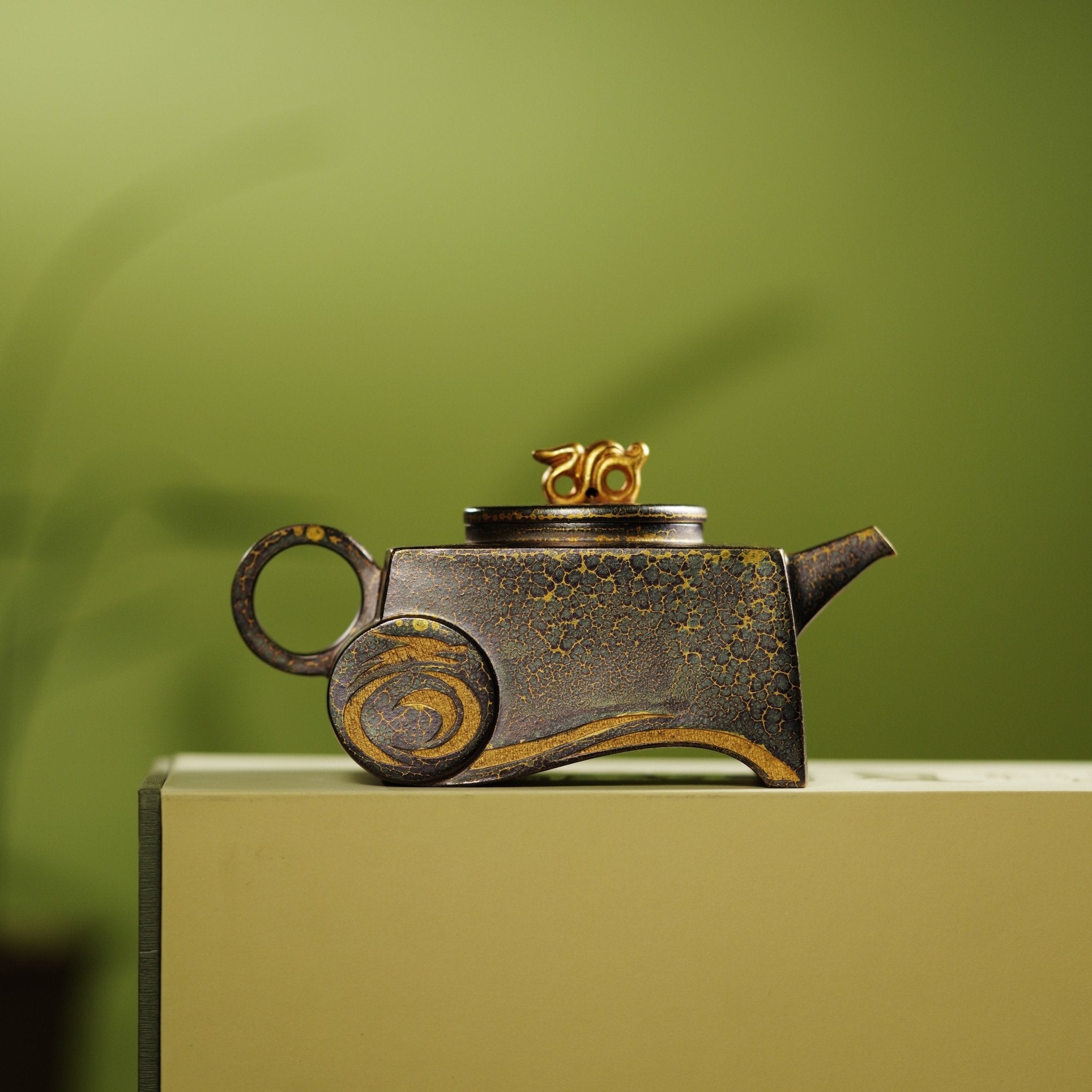 Long Teng Sheng Shi 280cc - Yixing Handmade Teapot - zycs_China