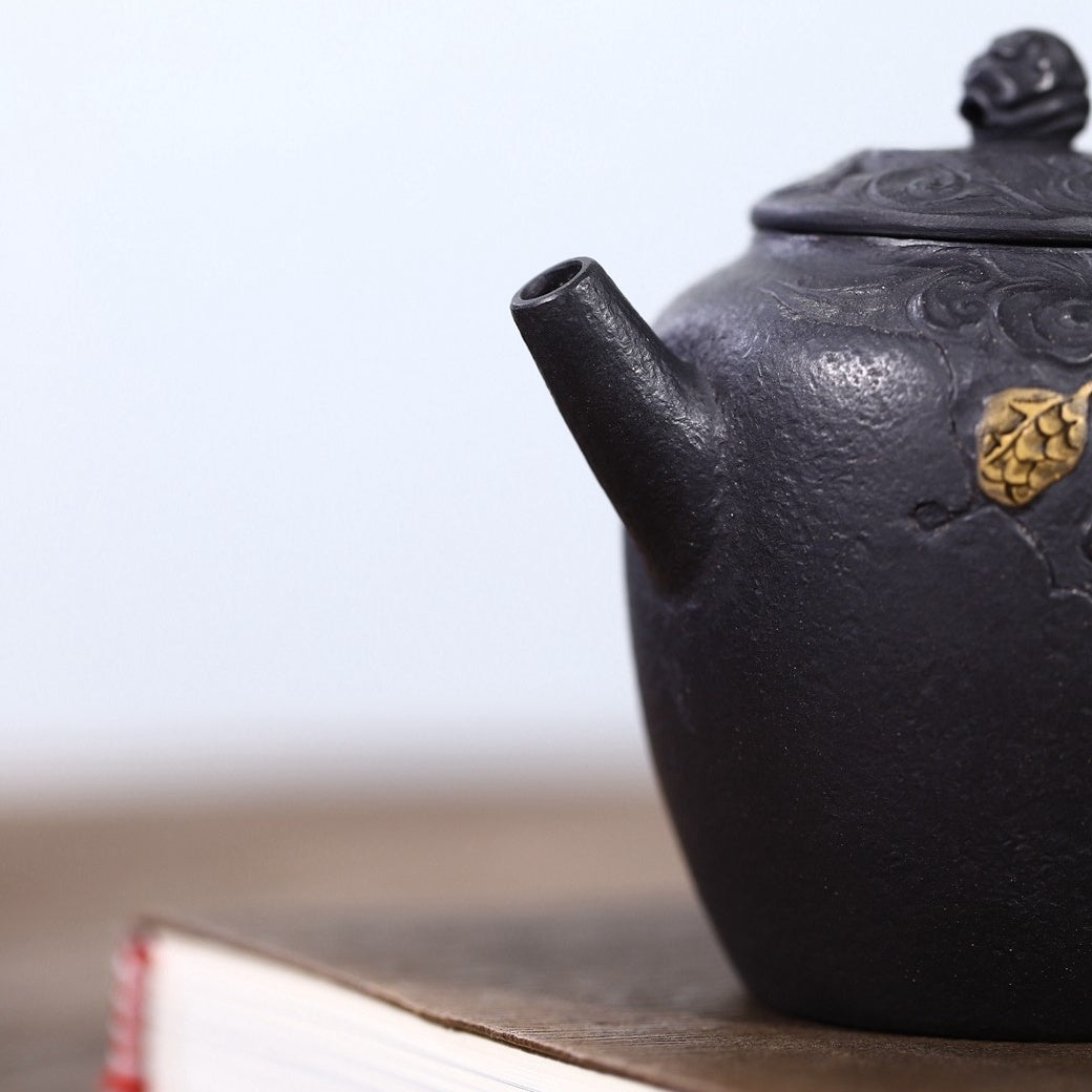 Long Teng Yun Ji 140cc - Yixing Handmade Teapot - zycs_China
