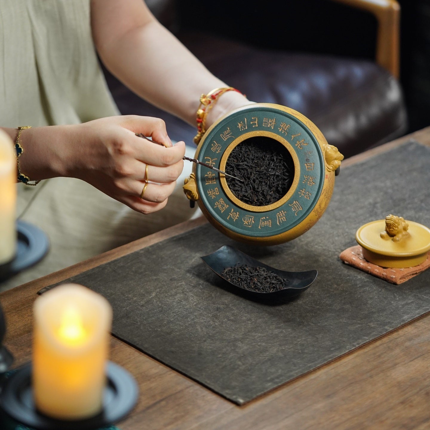 Long Yin - Yixing Handmade Zisha Teacan - zycs_China