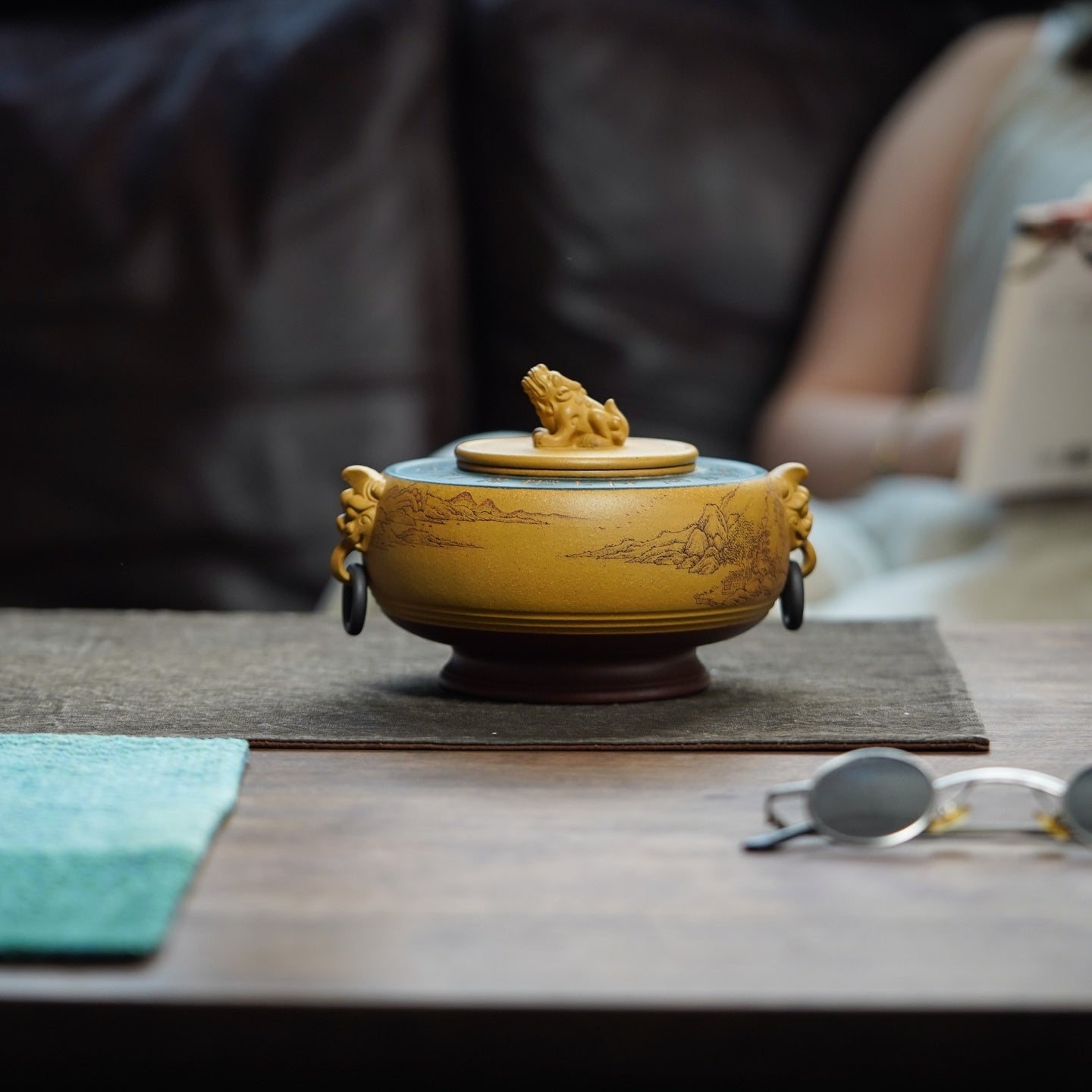 Long Yin - Yixing Handmade Zisha Teacan - zycs_China