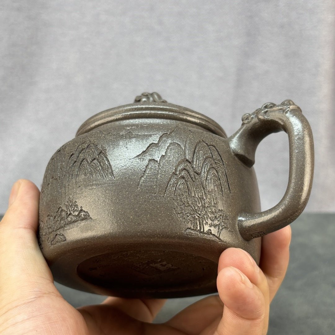 Long Yu De Zhong 220cc - Yixing Handmade Teapot - zycs_China