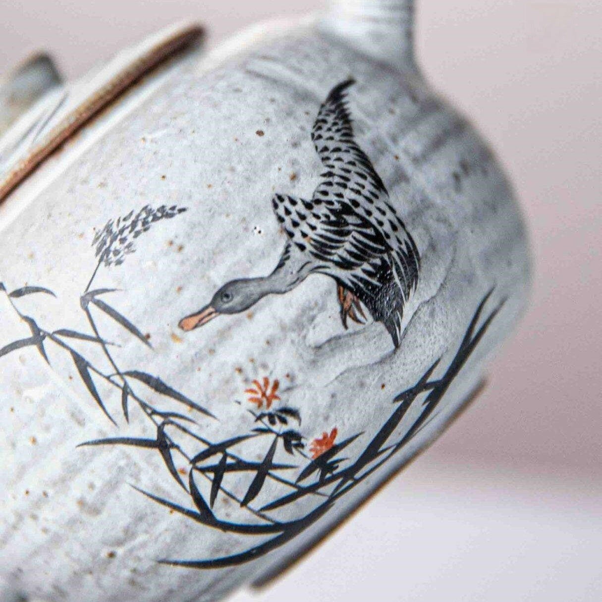 Lu Yan Nan Gua - Jing De Zhen Porcelain Teapot - zycs_China