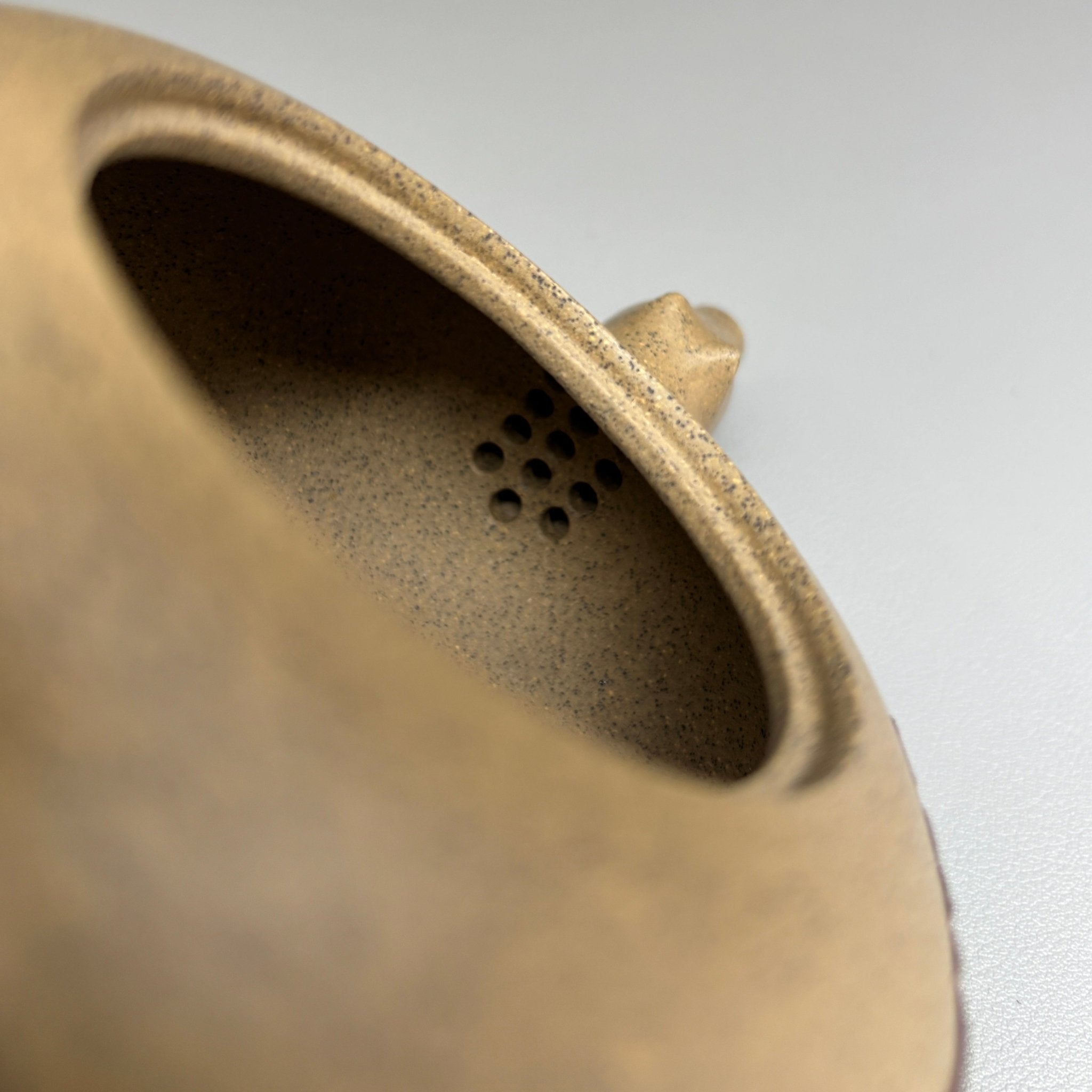 Ma Dao Cheng Gong 330cc - Yixing Handmade Teapot - zycs_China