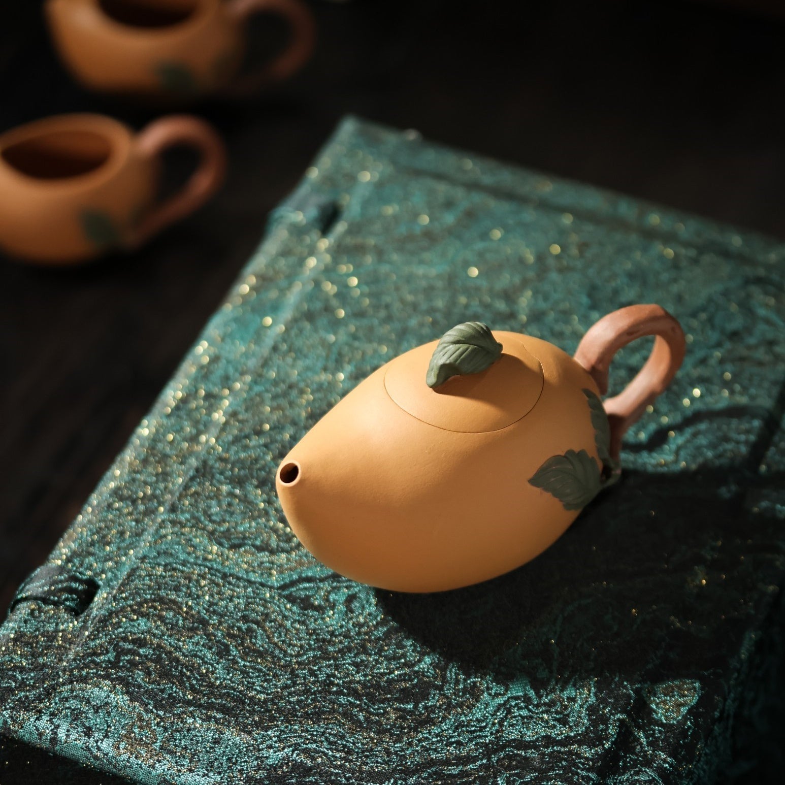 Mang Guo 120cc - Yixing Handmade Teapot - zycs_China