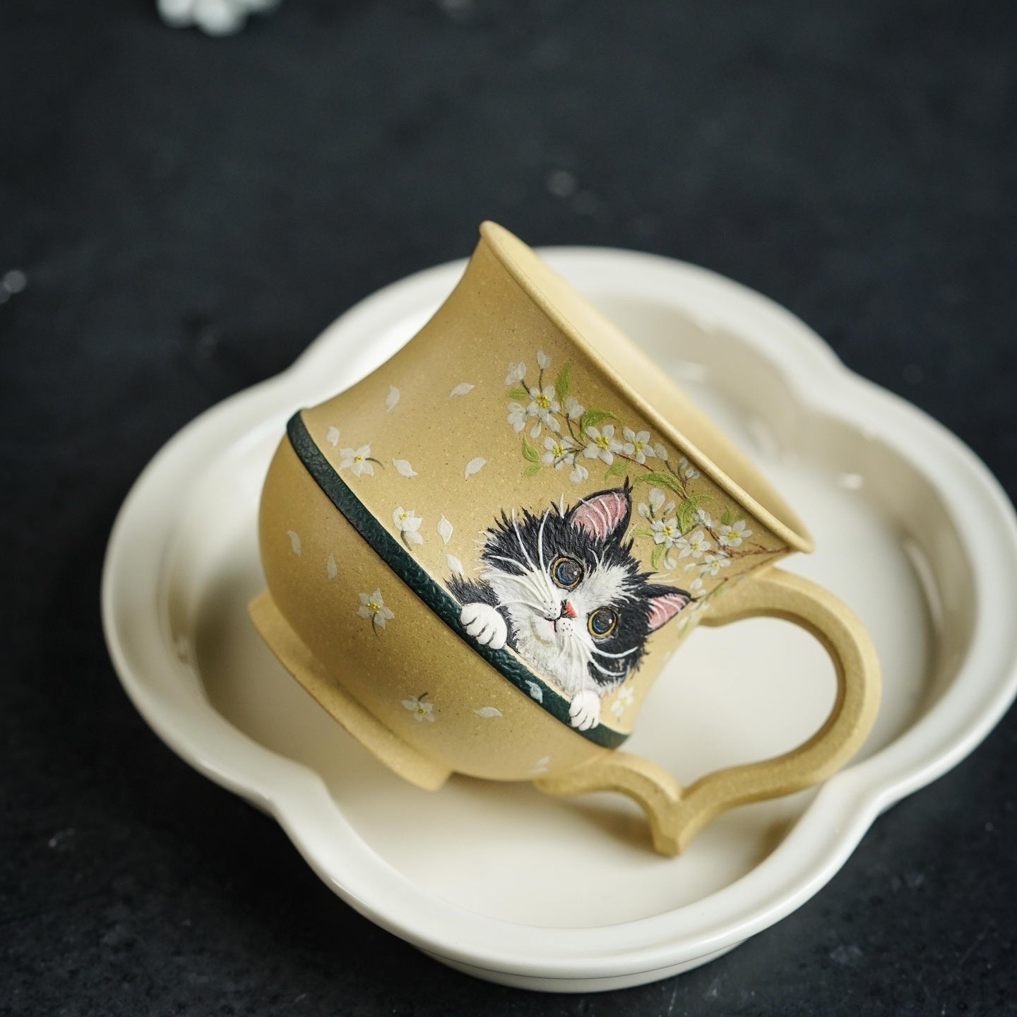 Mao Mi Bei 160cc - Yixing Handmade Teapot 江苏宜兴