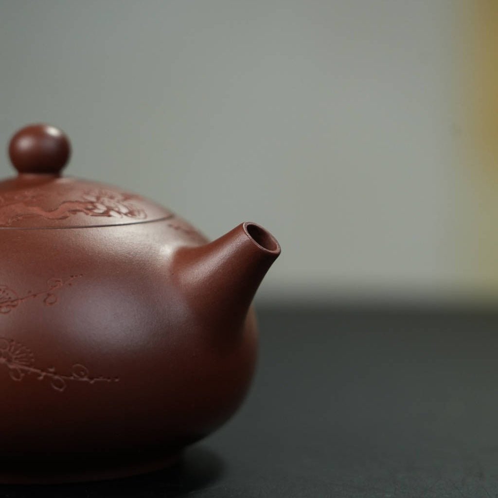 Mei Hua 175cc - Yixing Handmade Teapot - zycs_China