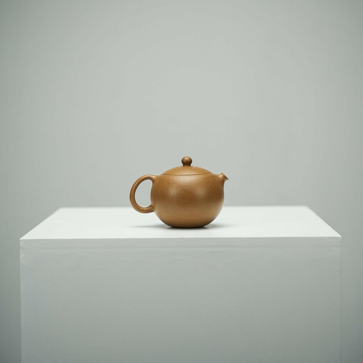 Mei Ren Xi Shi 150cc - Yixing Handmade Teapot - zycs_China