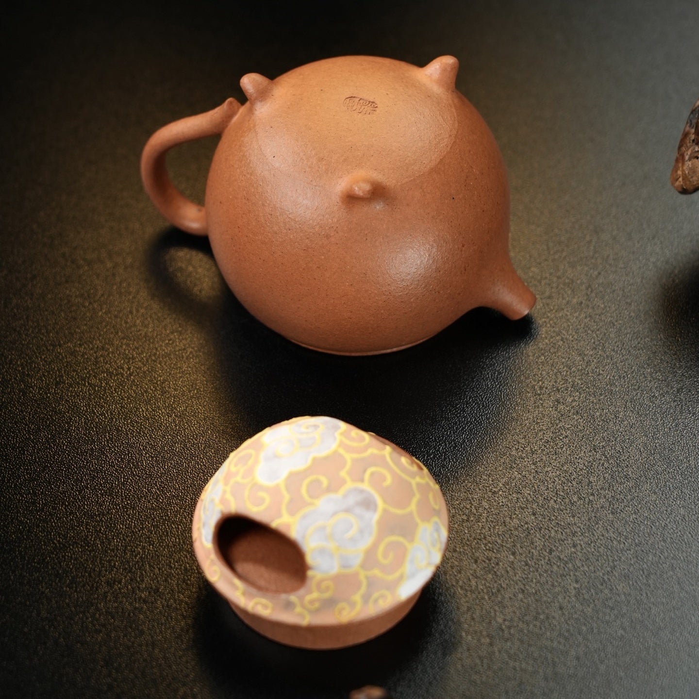 Meng Qu 140cc - Yixing Handmade Teapot - zycs_China
