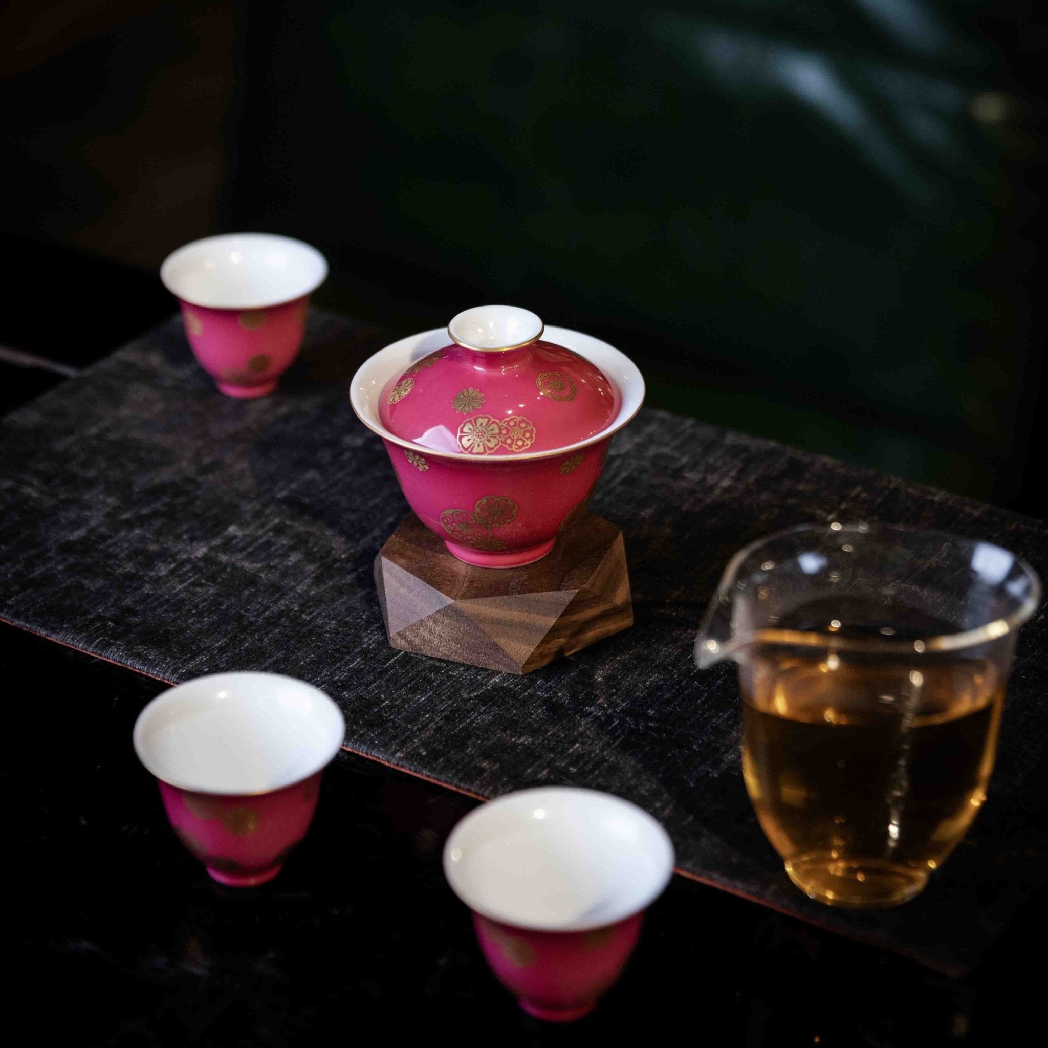 Miao Jin Pi Qiu Hua 120cc - Jing De Zhen Porcelain Gaiwan - zycs_China