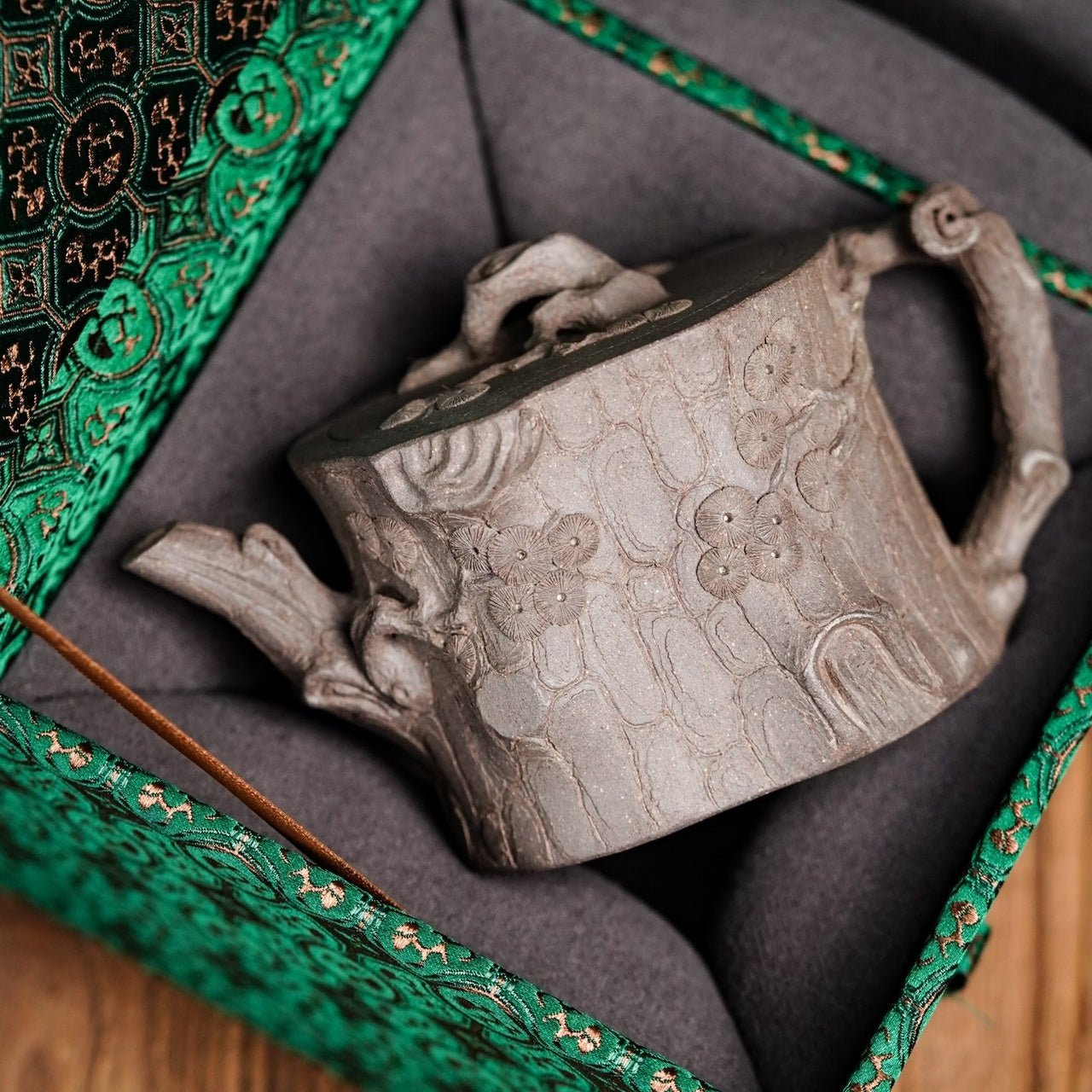 Ming Yuan Song Zhuang 280cc - Yixing Handmade Teapot - zycs_China