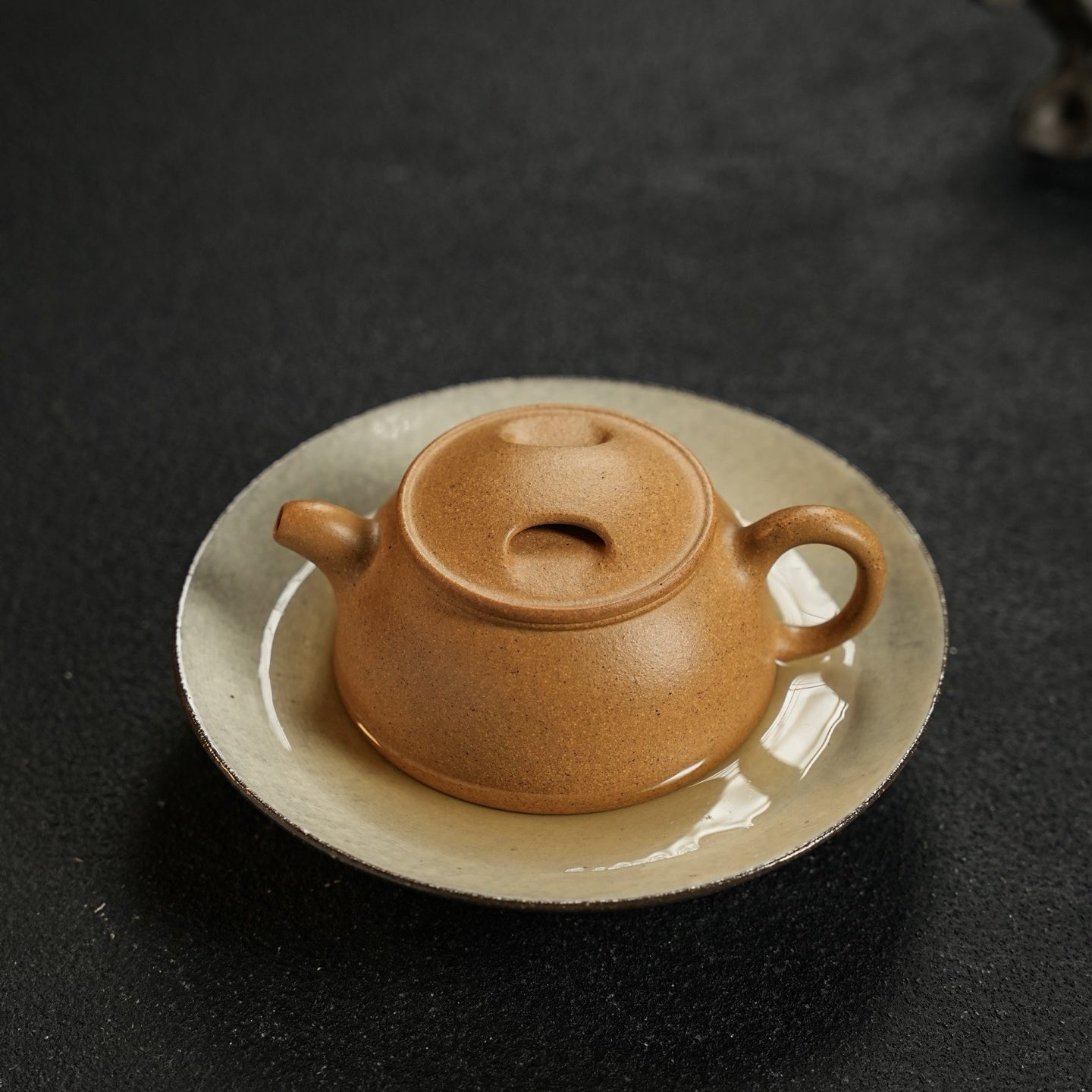Niu Gai Lian Zi 150cc - Yixing Handmade Teapot - zycs_China