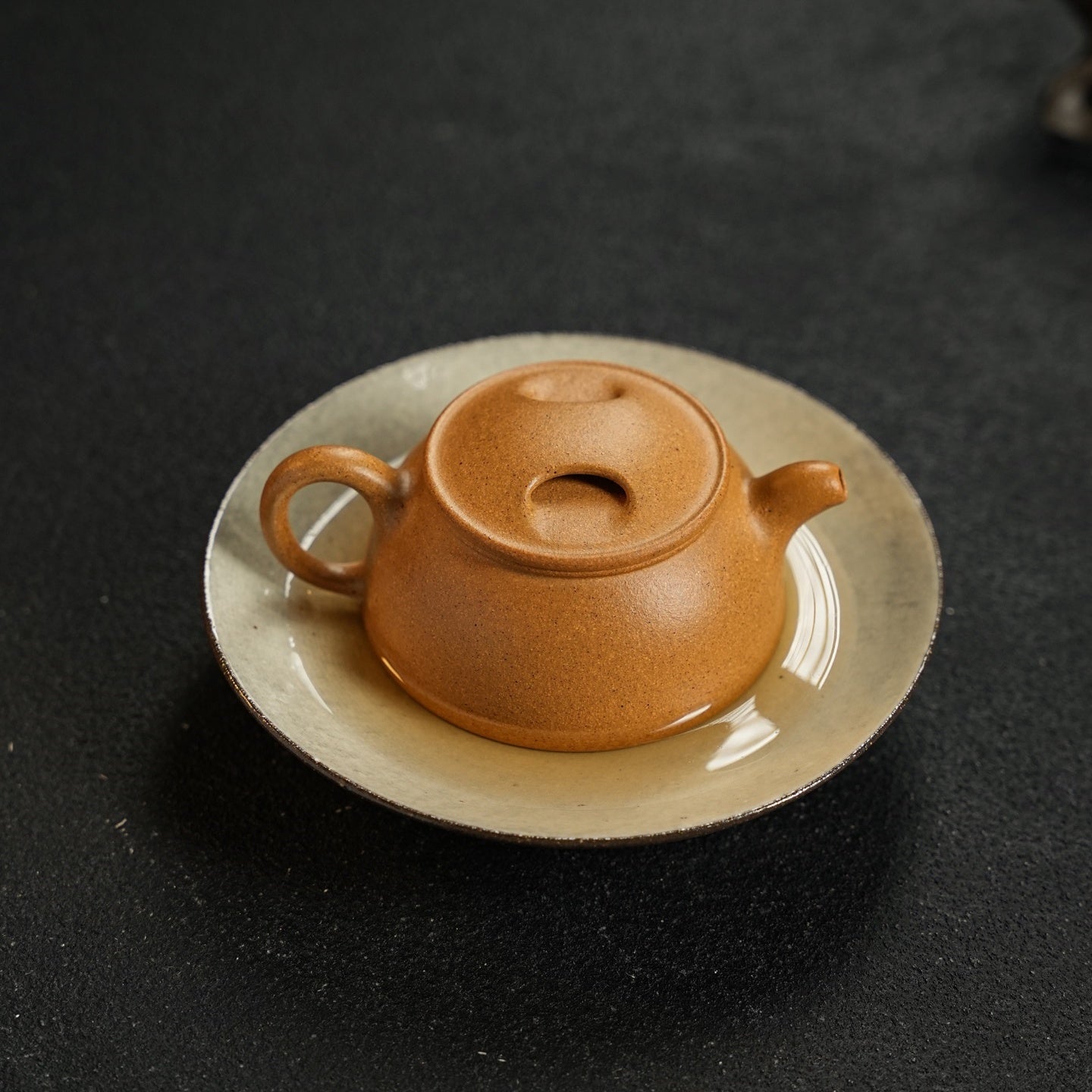 Niu Gai Lian Zi 150cc - Yixing Handmade Teapot - zycs_China