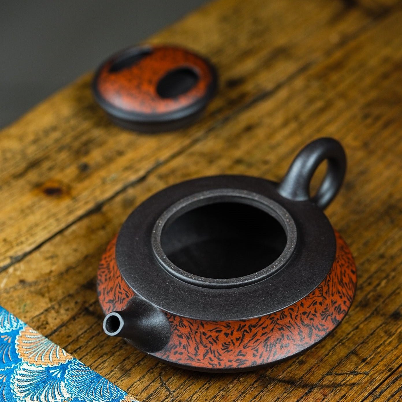 Niu Gai Zhou Pan 220cc - Yixing Handmade Teapot - zycs_China