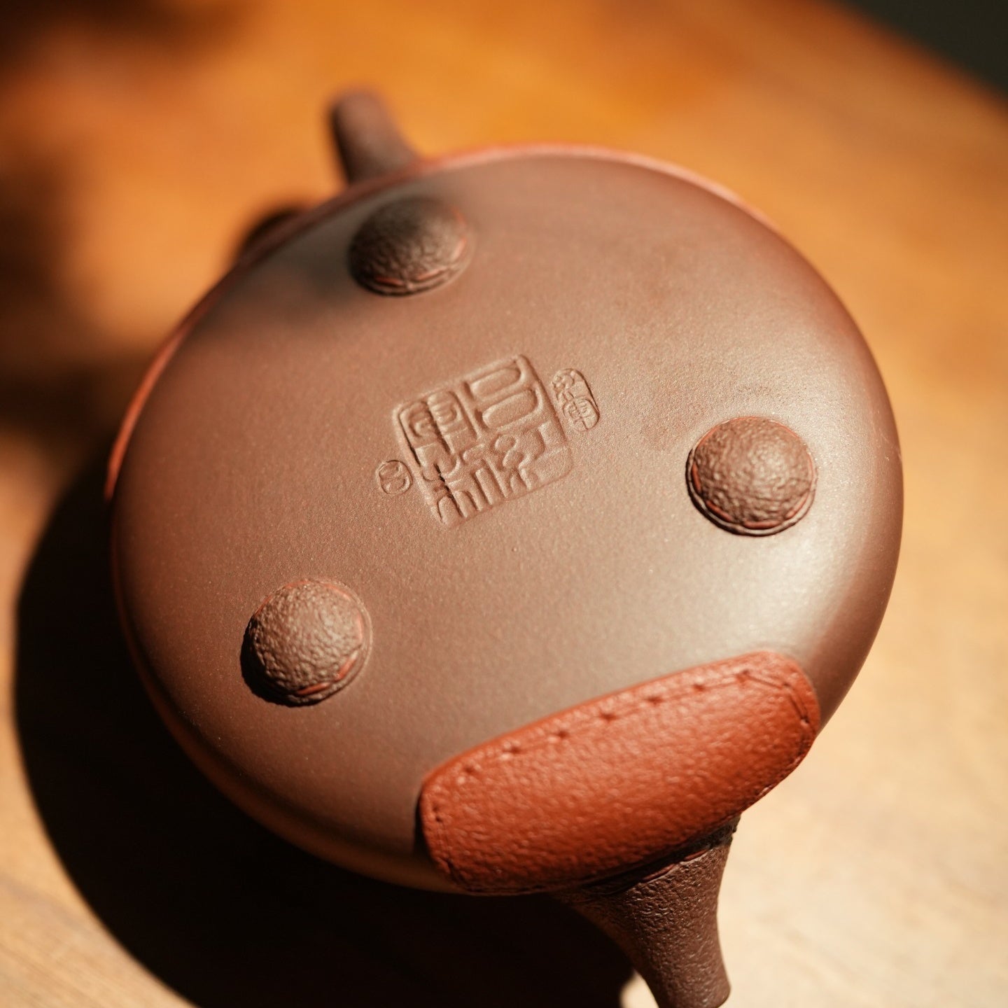Pi Ge Shi Piao 310cc - Yixing Handmade Teapot 江苏宜兴