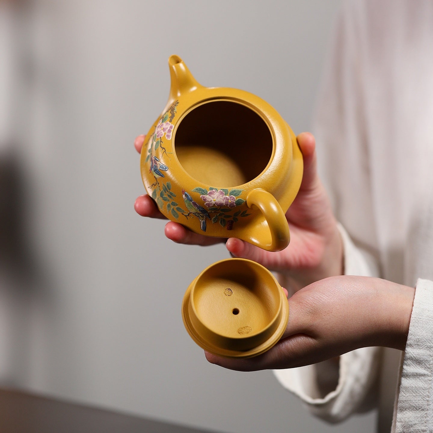 Ping Hu Qiu Yue 200cc - Yixing Handmade Teapot - zycs_China