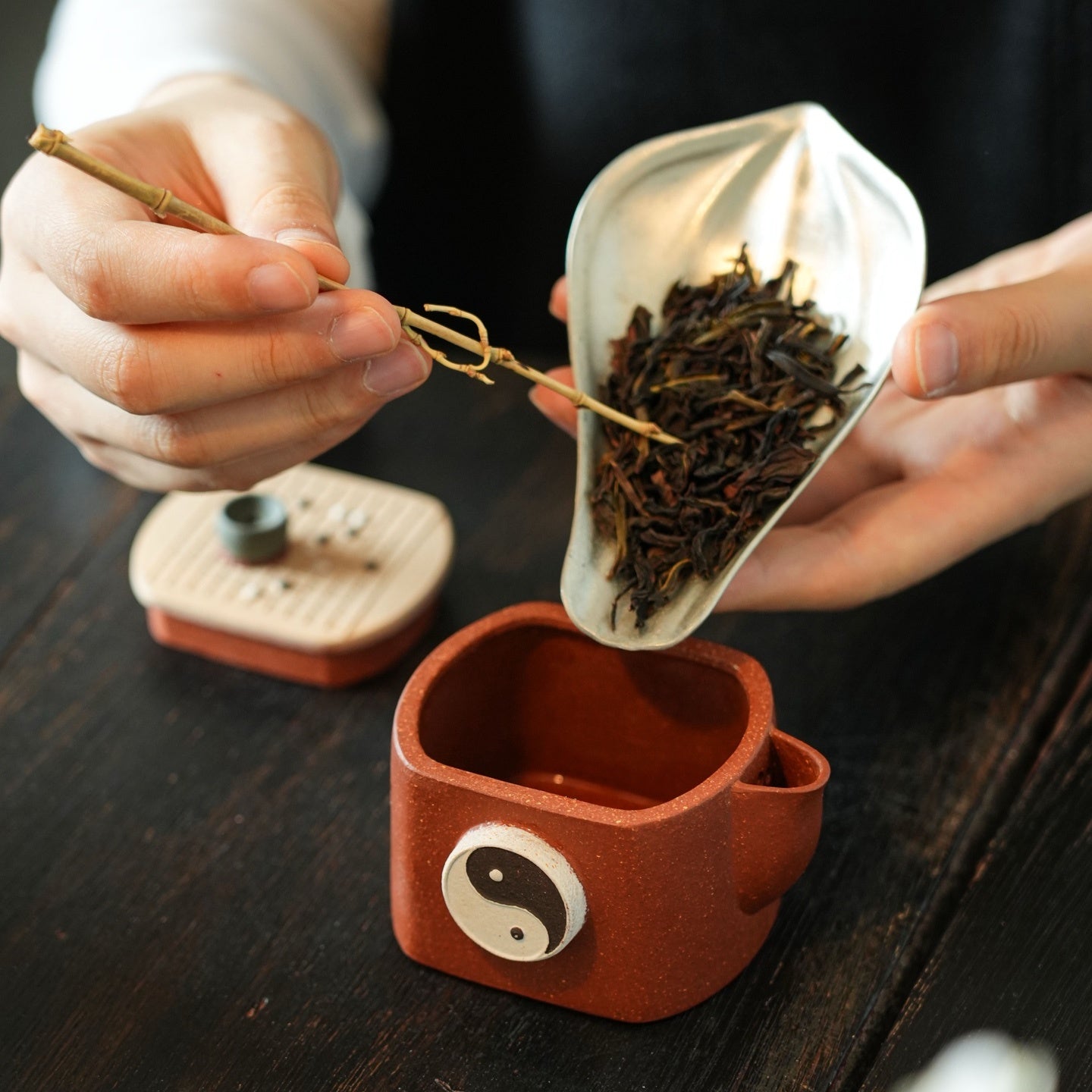Qi 130cc - Yixing Handmade Teapot - zycs_China