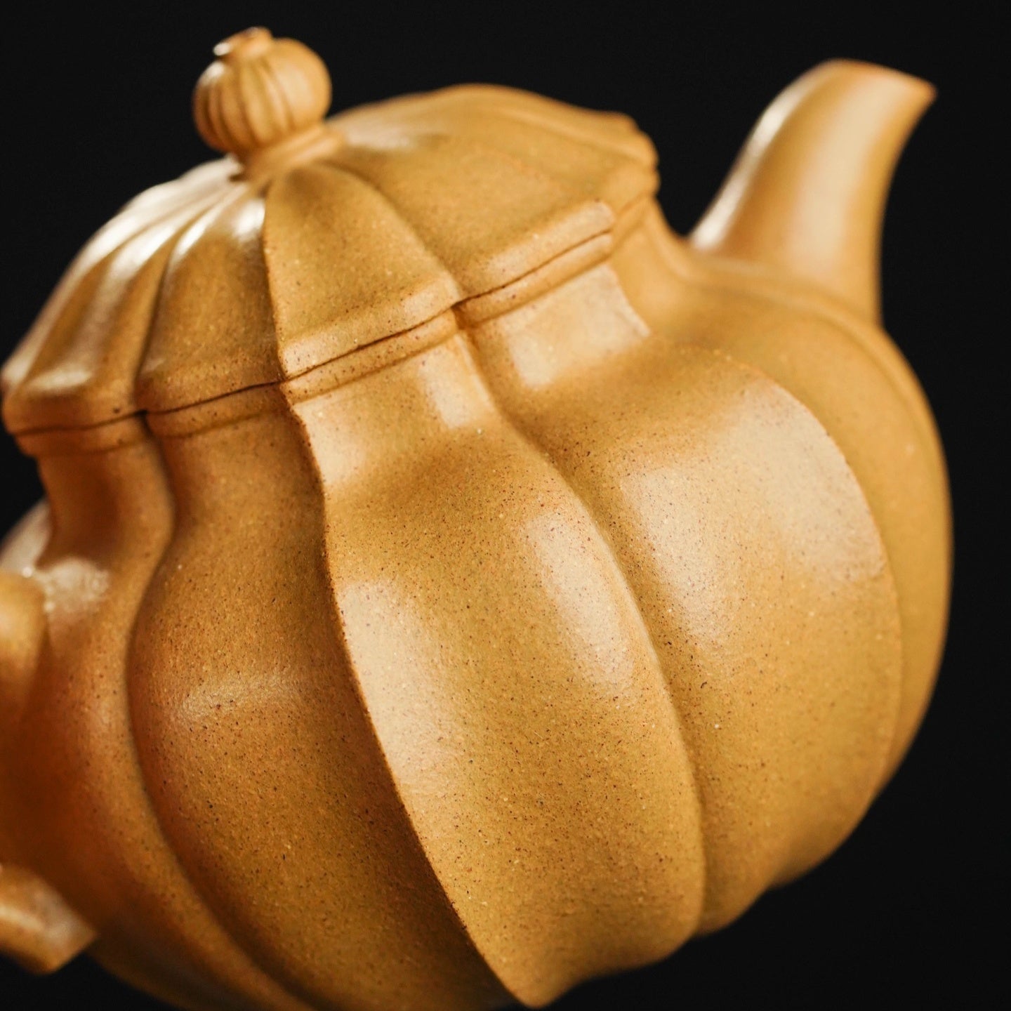 Qie Gua 180cc - Yixing Handmade Teapot - zycs_China