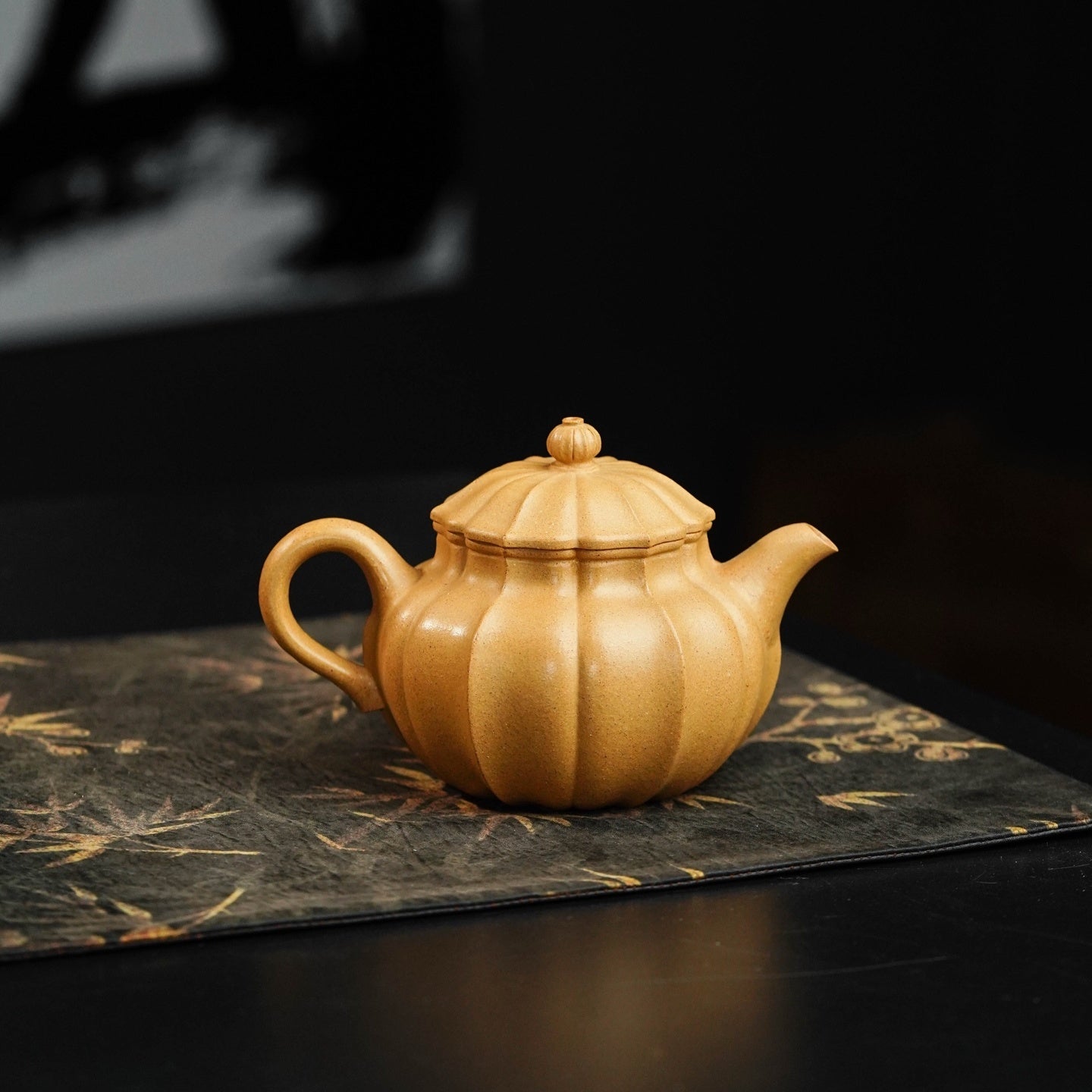 Qie Gua 180cc - Yixing Handmade Teapot - zycs_China