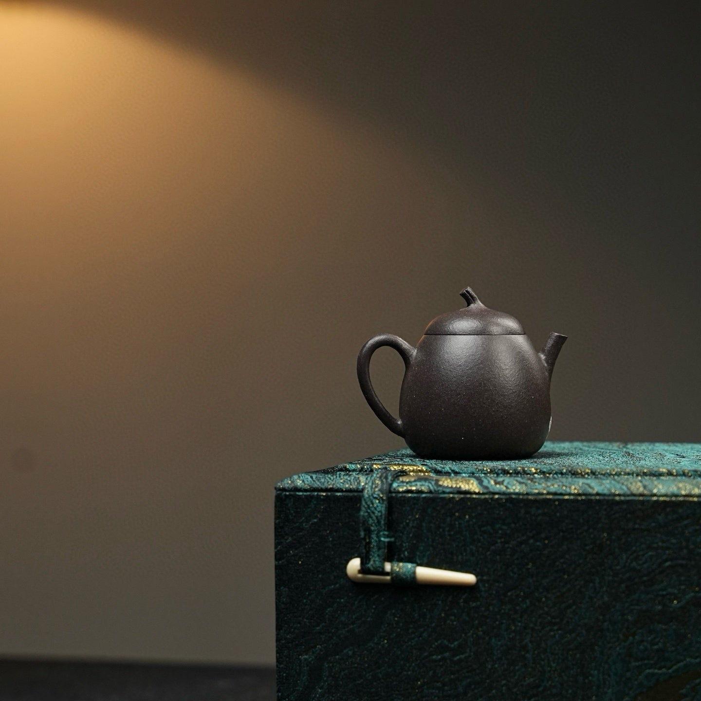 Qie Gua 85cc - Yixing Handmade Teapot - zycs_China