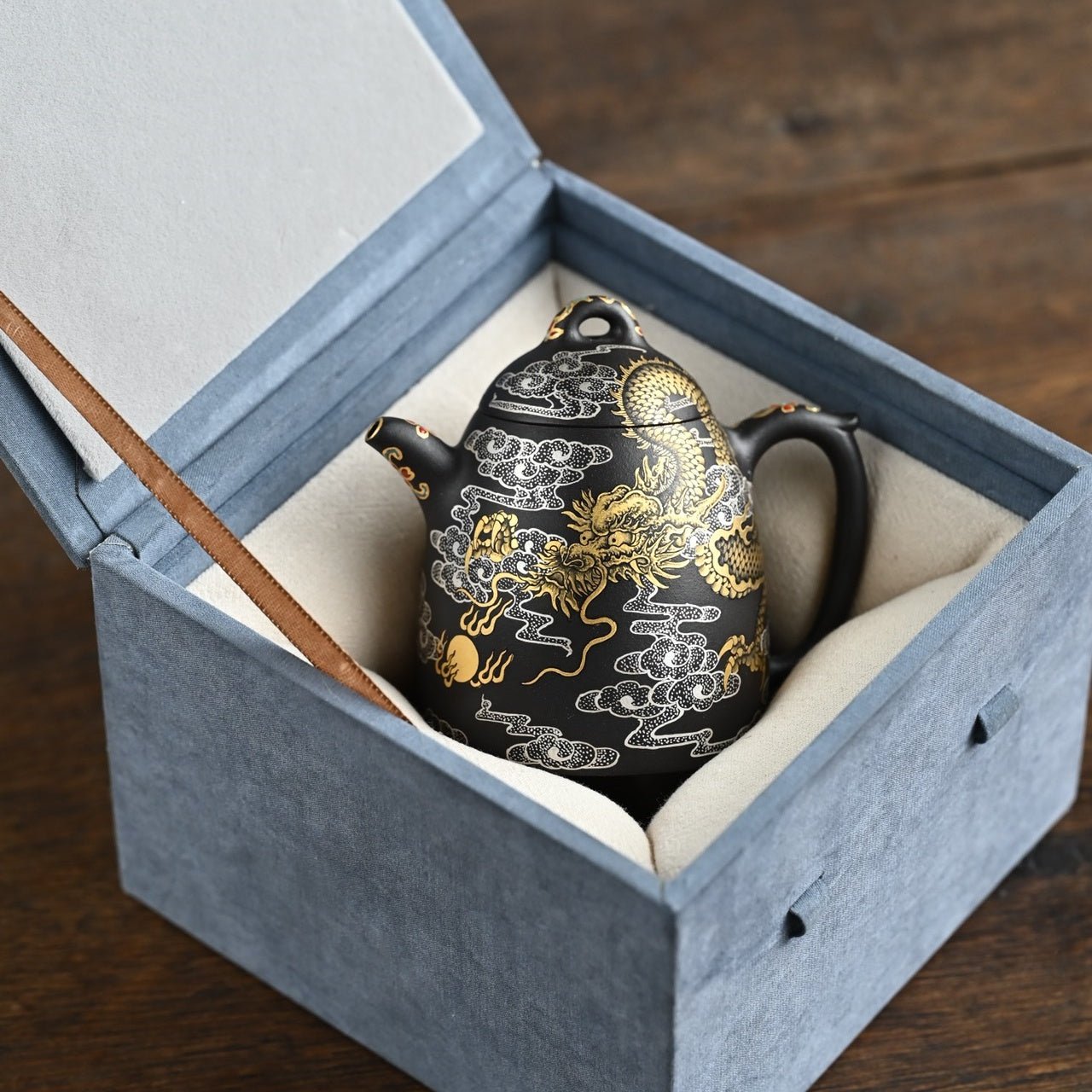 Qin Quan 170cc - Yixing Handmade Teapot - zycs_China